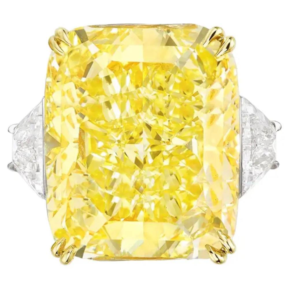 GIA Certified 12.45 Carat Fancy Yellow Cushion Cut Diamond Platinum Ring In New Condition For Sale In Chicago, IL