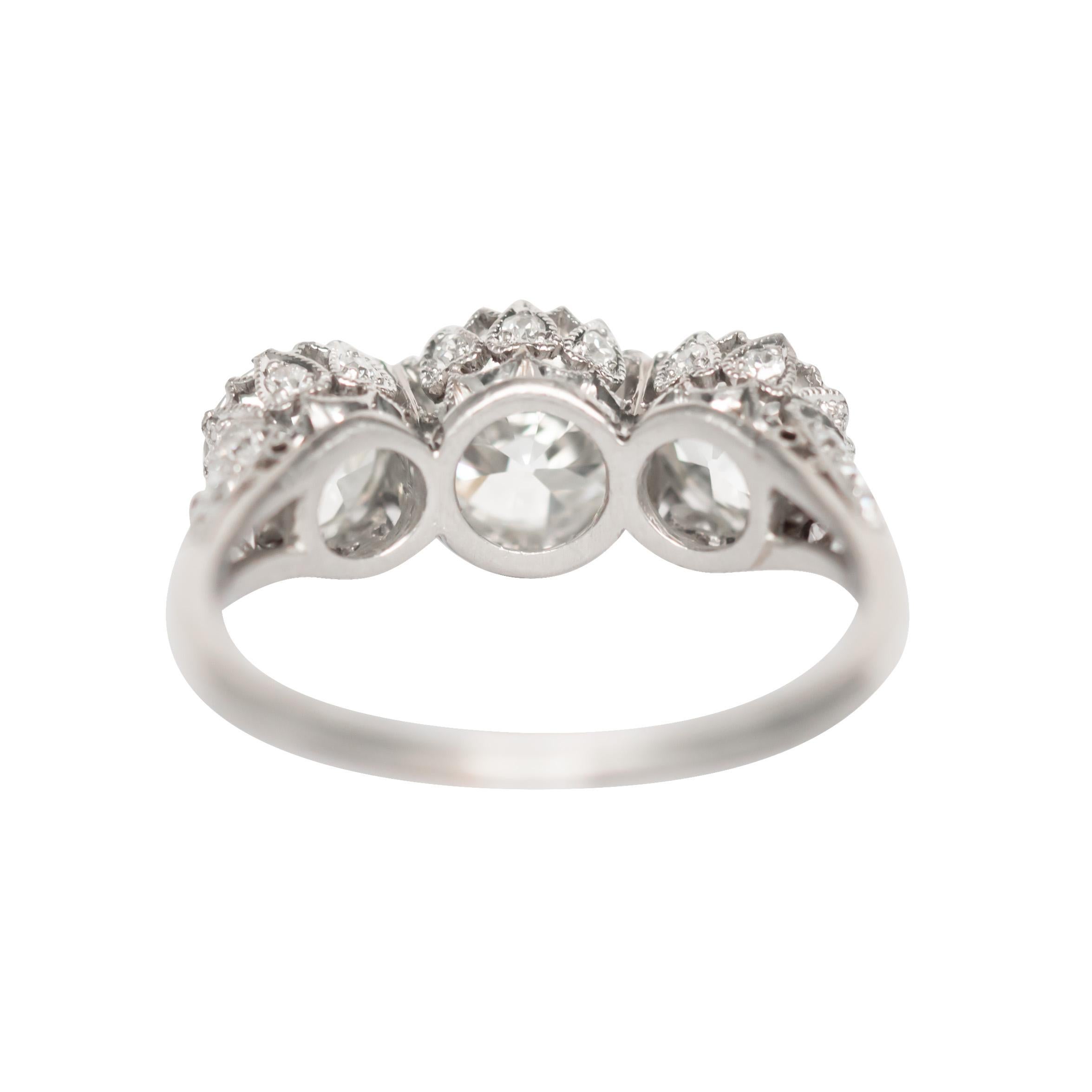 GIA Certified 1.25 Carat Diamond Platinum Engagement Ring In Good Condition In Atlanta, GA
