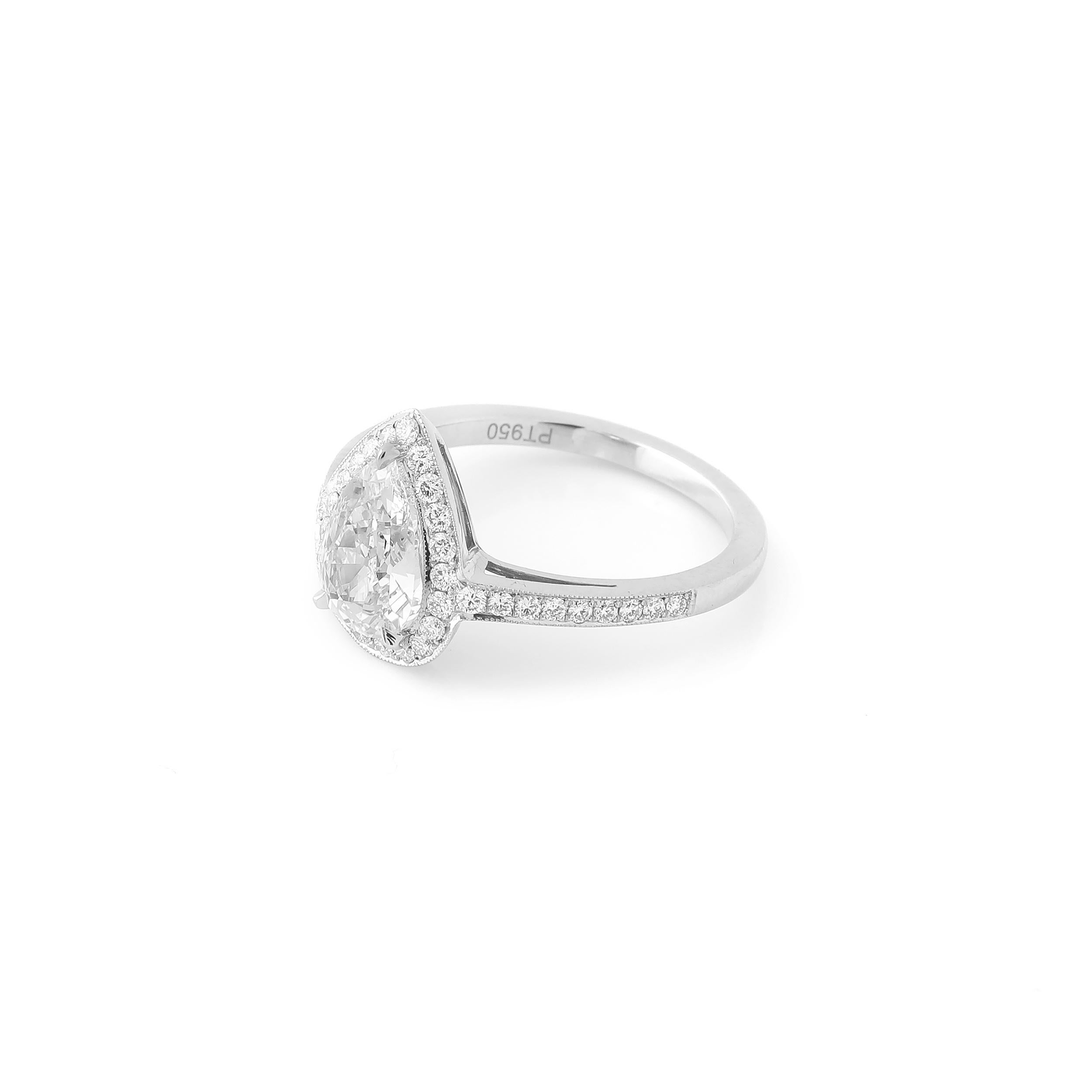 Modern GIA Certified 1.25 Carat F VS1 Antique-Cut Pear Shape Diamond Ring For Sale
