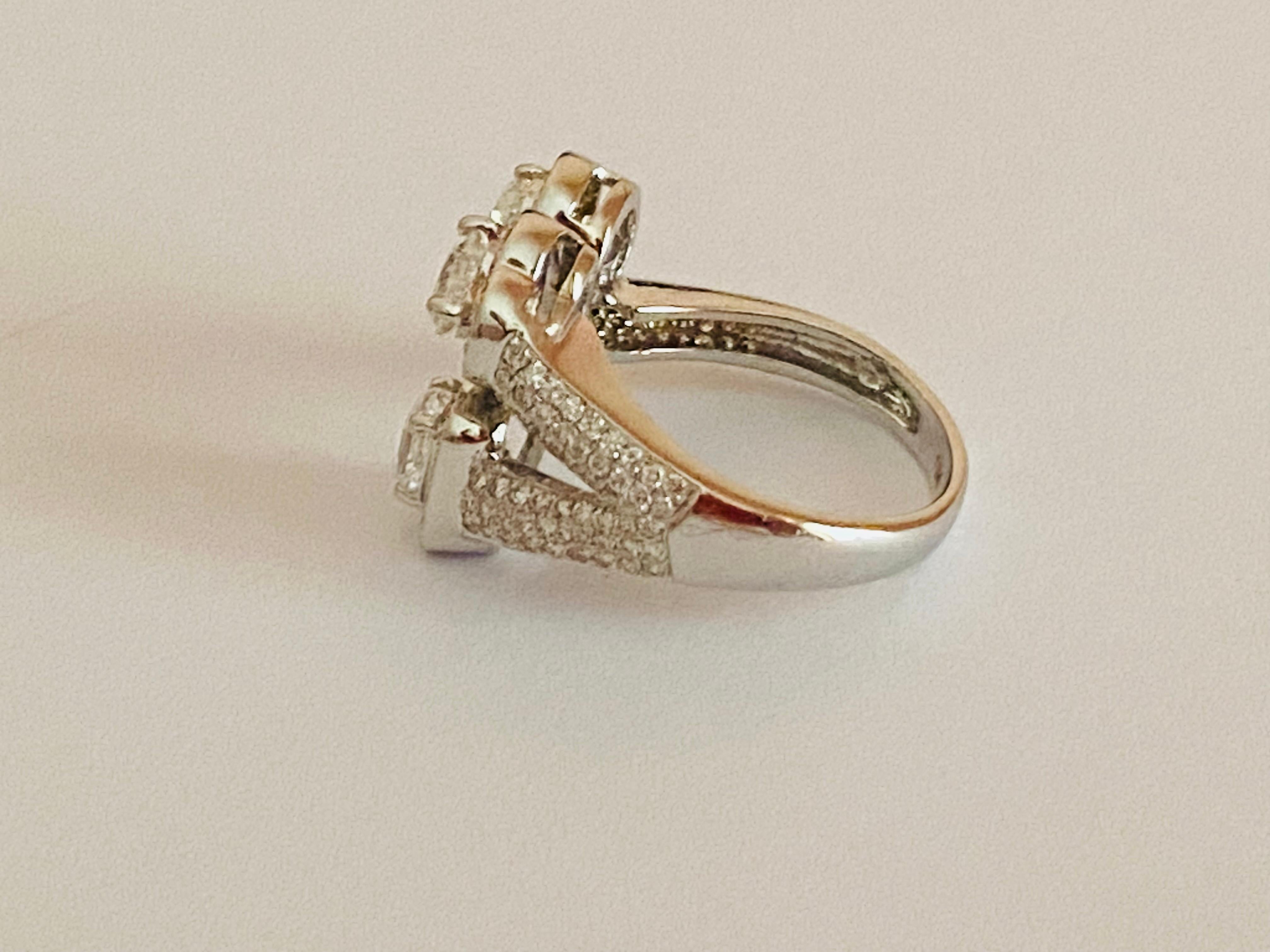 GIA Certified 1.25 Carats Diamonds 18K Gold Cocktail Ring For Sale 1