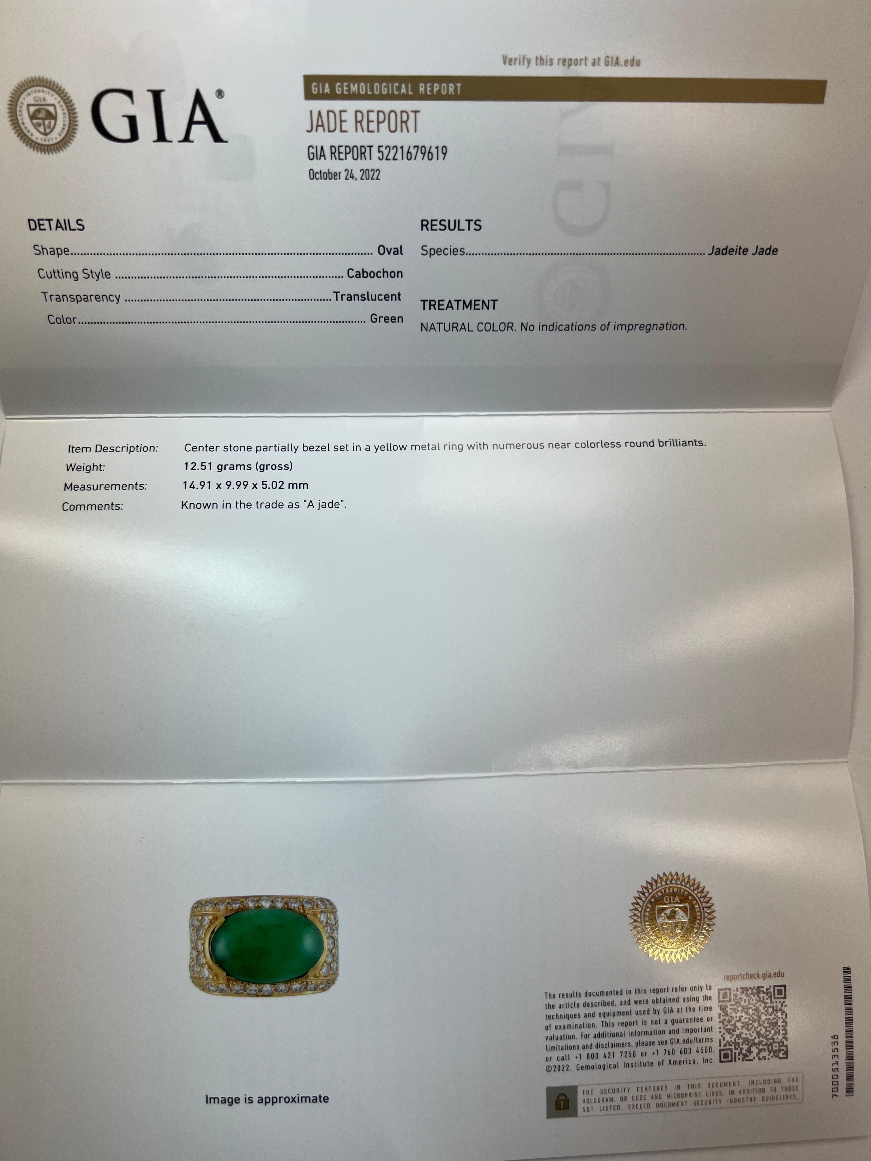 Retro 18k Gelbgold Cocktail Ring Natural GIA zertifiziert (Bericht #5221679619) Jadeit Jade Messung 14,91x9,99x5,02mm (12,51 Gramm) & 50 runde Brillanten  (ca. 1,59 Karat), F-G in Farbe und VS-Reinheit), CIRCA 1950. 

Die Jade ist 