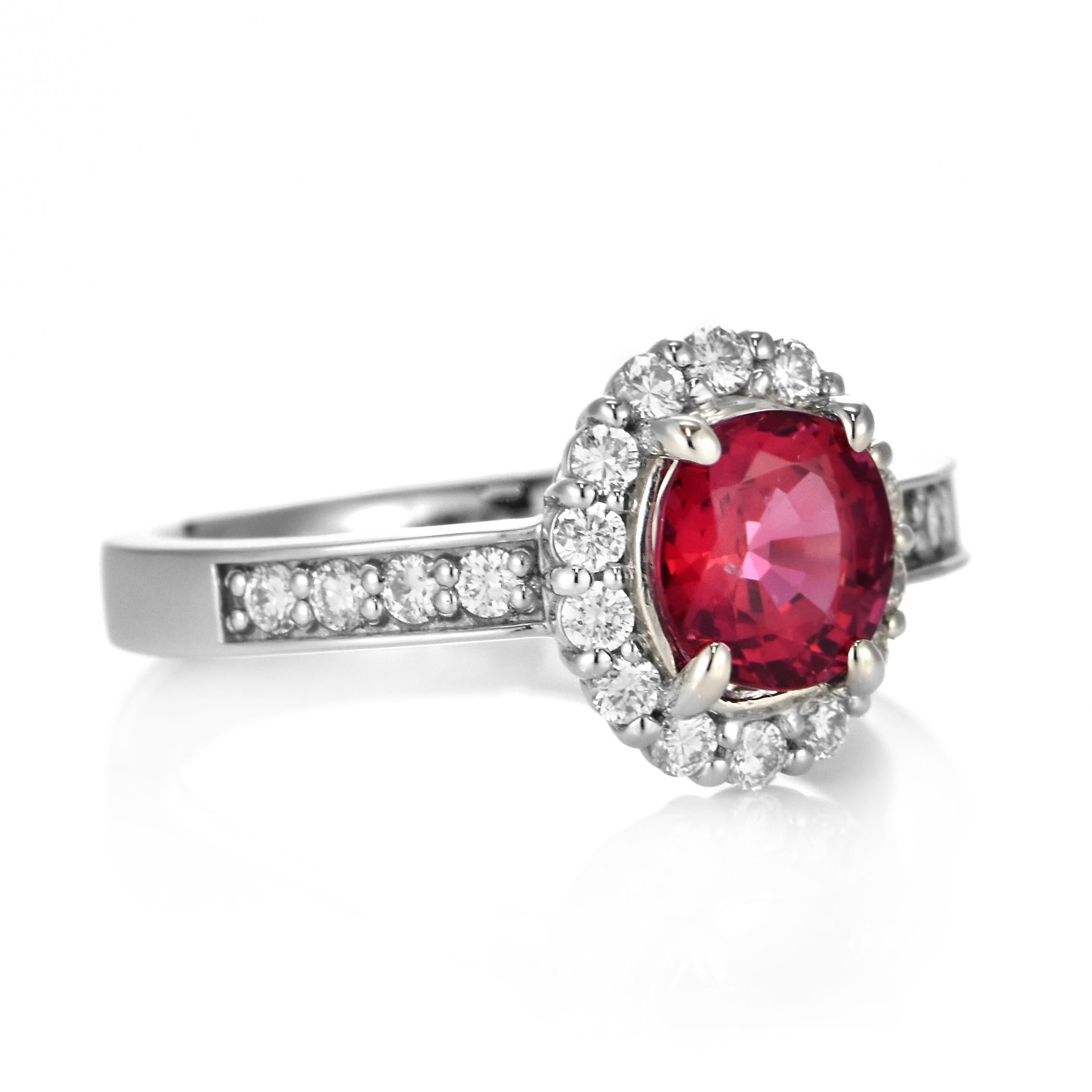 Oval Cut GIA Certified 1.256 Carat Natural Red Spinel and Diamond Ring Set in Platinum For Sale