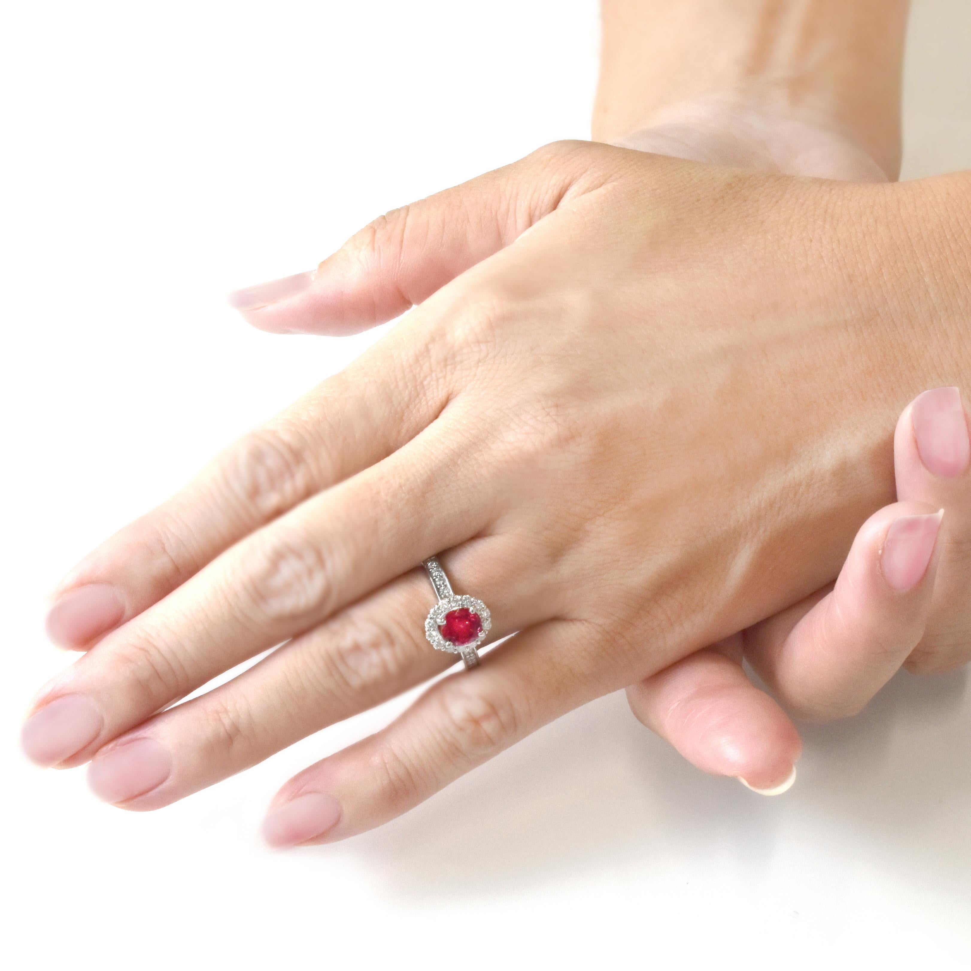 GIA Certified 1.256 Carat Natural Red Spinel and Diamond Ring Set in Platinum For Sale 1