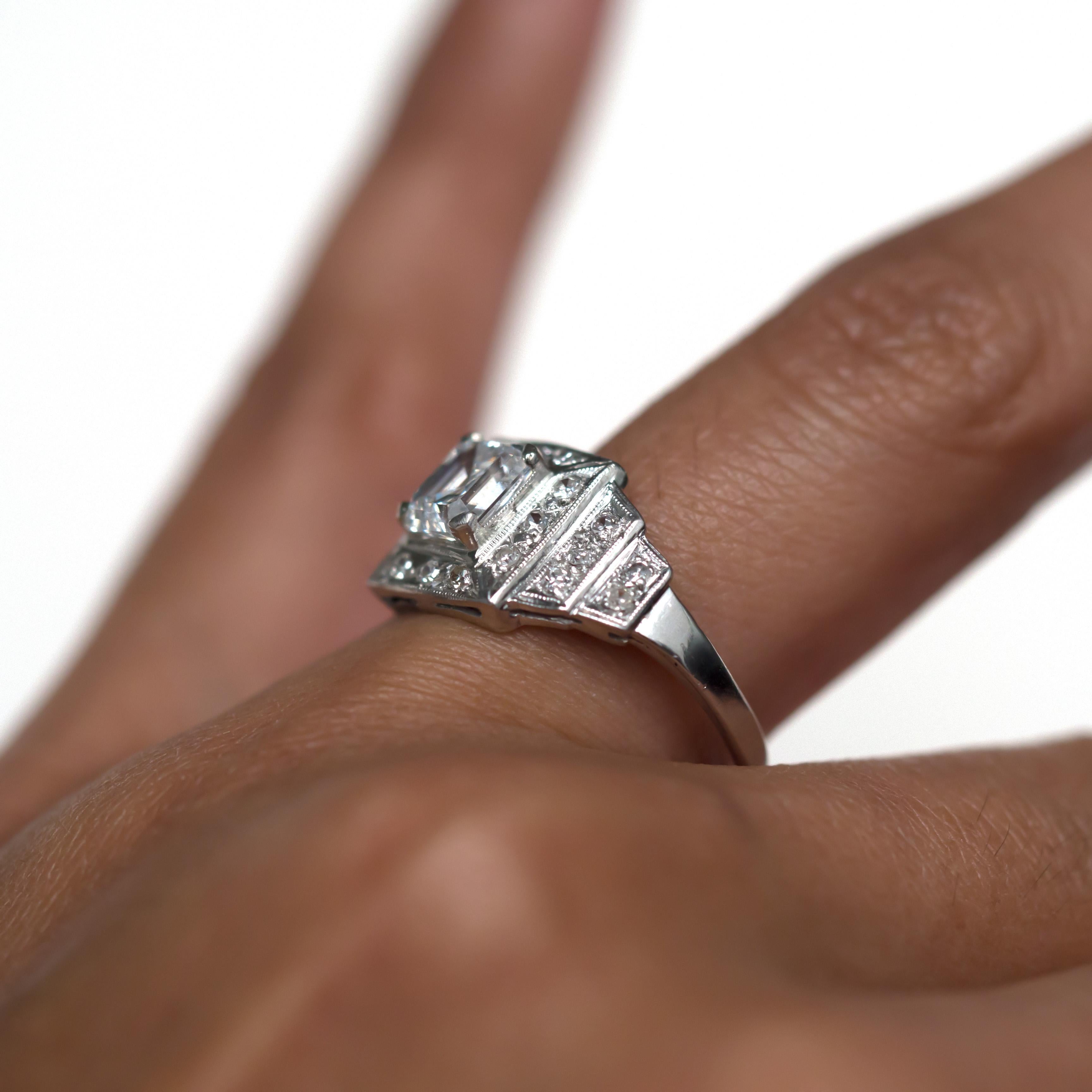 GIA Certified 1.26 Carat Diamond Platinum Engagement Ring For Sale 2