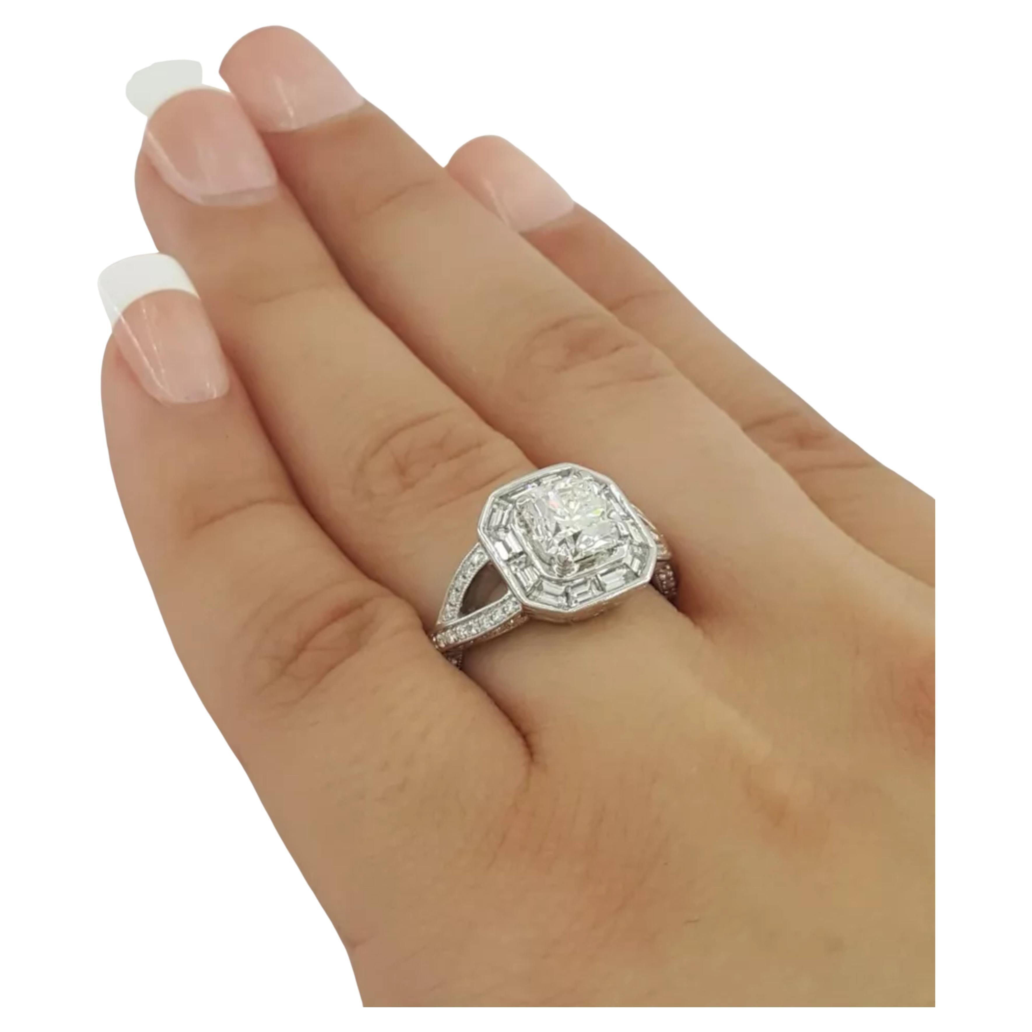 GIA Certified 1.26 Carat Square Emerald Cut 18k Platinum Ring In Excellent Condition For Sale In Chicago, IL
