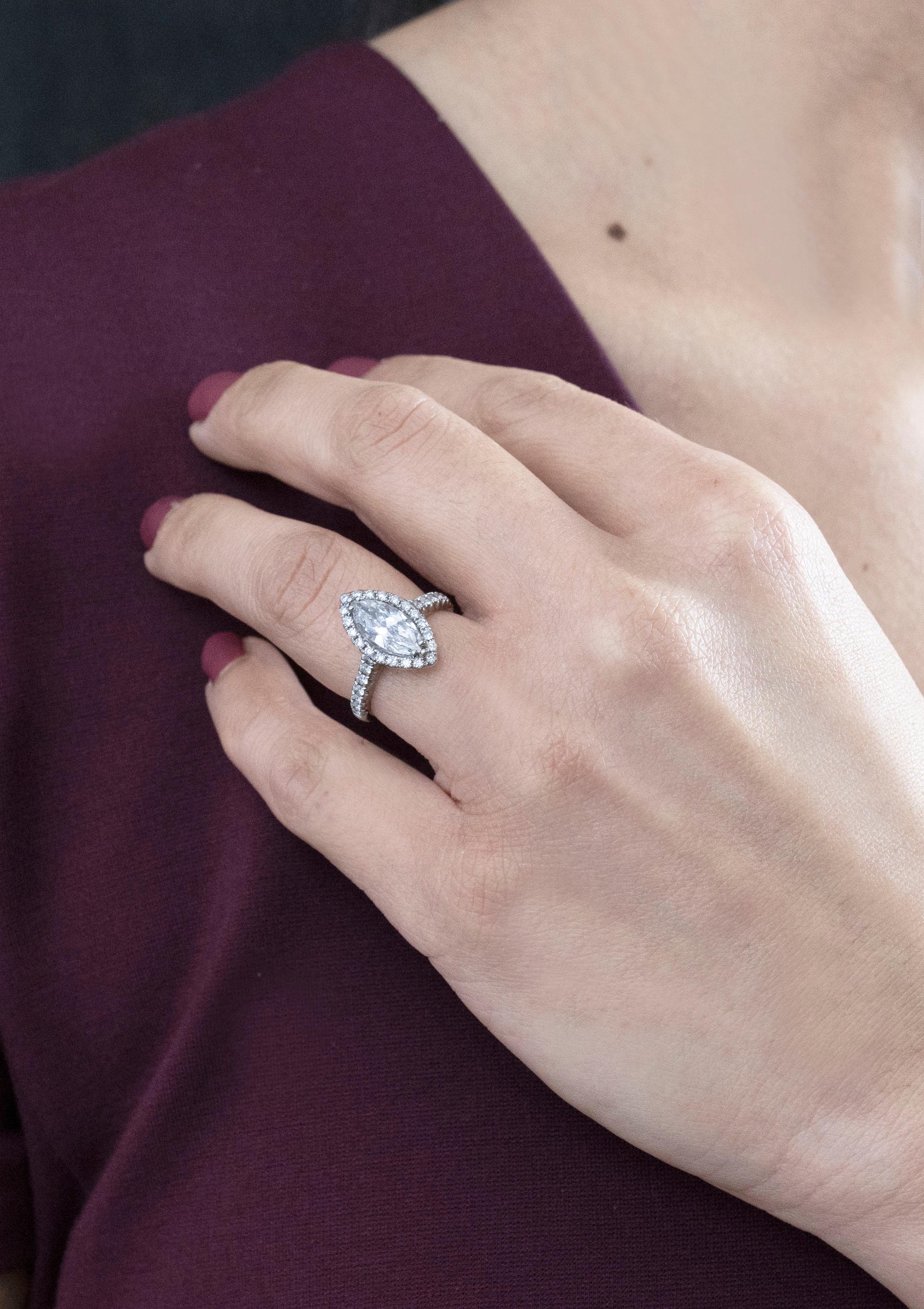 GIA Certified 1.26 Carats Marquise Cut Diamond Halo Pavé Engagement Ring en vente 1