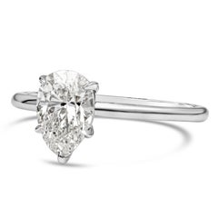 Anello di fidanzamento solitario con diamante a forma di pera certificato GIA da 1.26 carati
