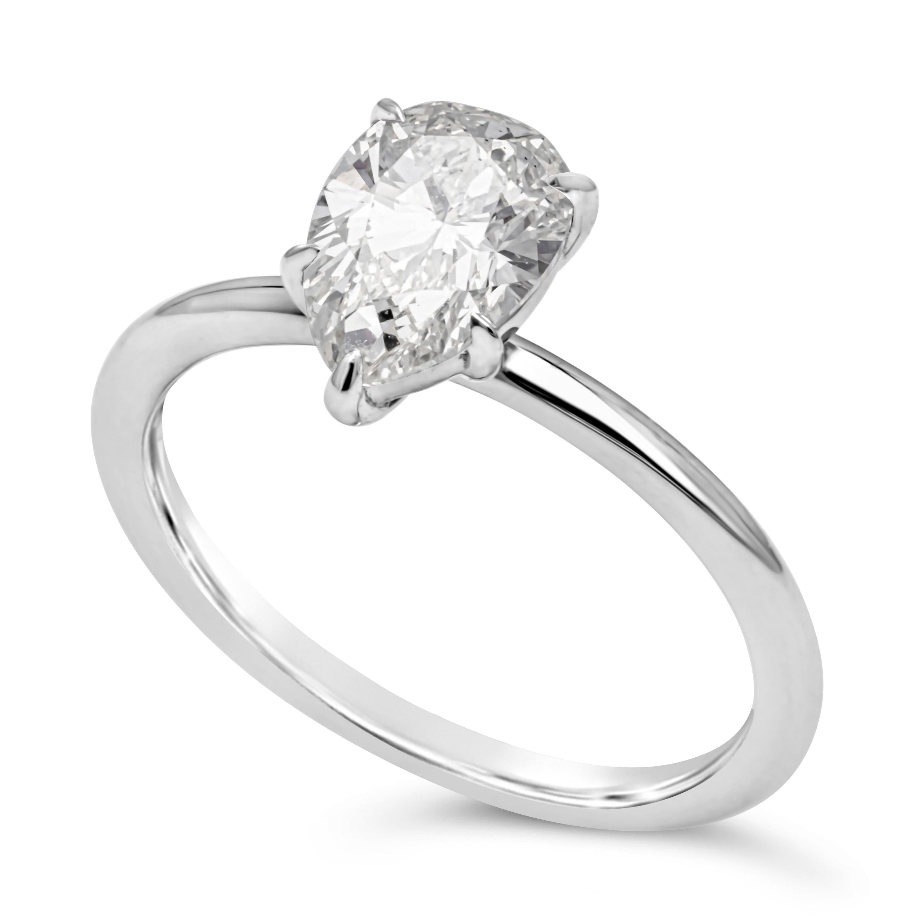 Pear Cut GIA Certified 1.26 Carats Pear Shape Diamond Solitaire Engagement Ring For Sale