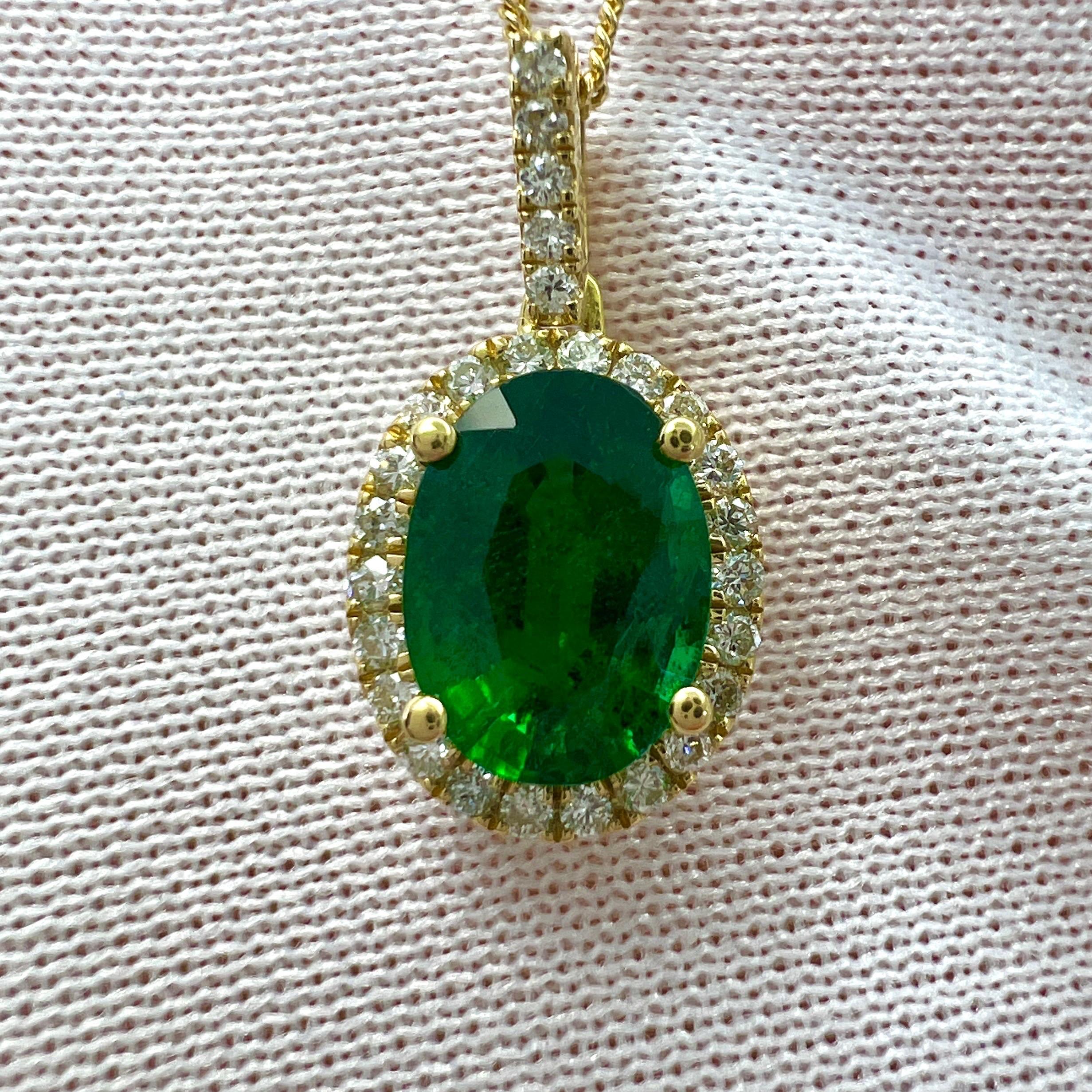 GIA Certified 1.26ct Fine Green Oval Cut Emerald & Diamond 18k Gold Halo Pendant For Sale 2