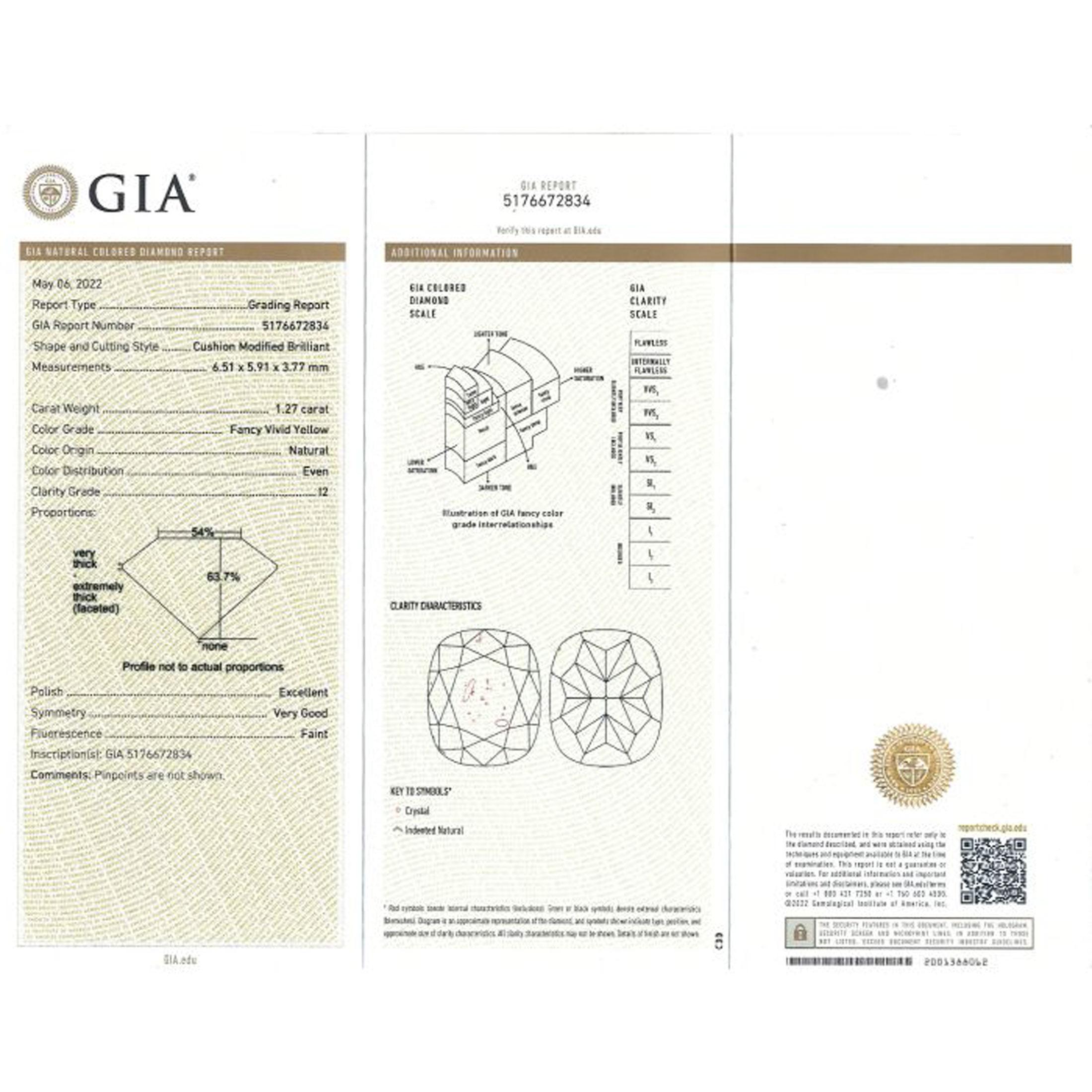 GIA Certified 1.27 Ct Vivid Yellow Cushion Cut Diamond Engagement Ring 18K Gold In New Condition For Sale In New York, NY