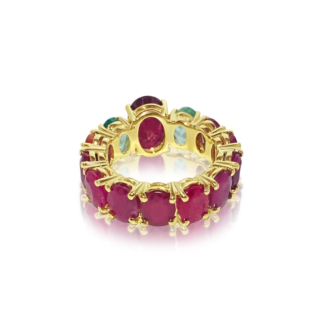 Women's GIA Certified 12.70 Carat Ruby and Emerald Cocktail Ring For Sale