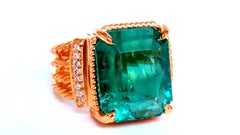 GIA Certified 12.70ct Natural Emerald Diamonds Ring 18kt 44214