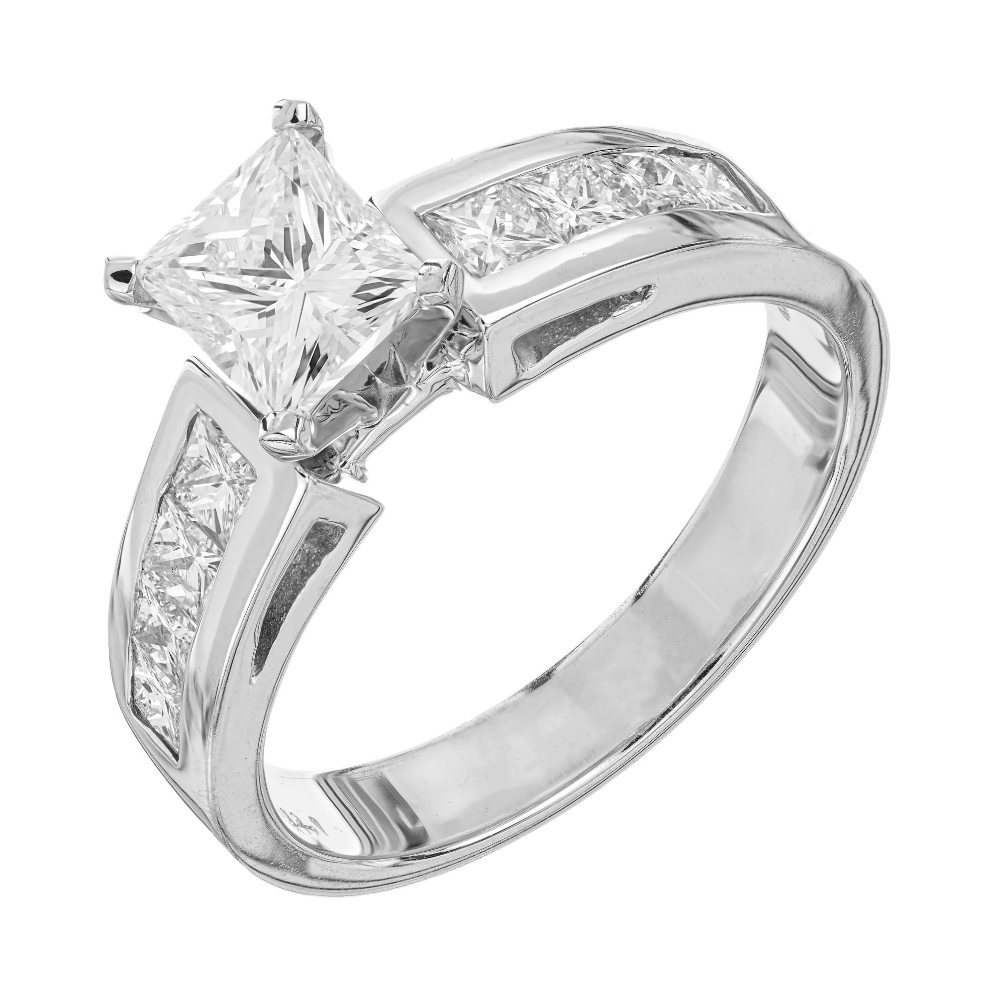 Bague de fiançailles en or blanc avec diamants de 1,28 carat certifiés par le GIA en vente