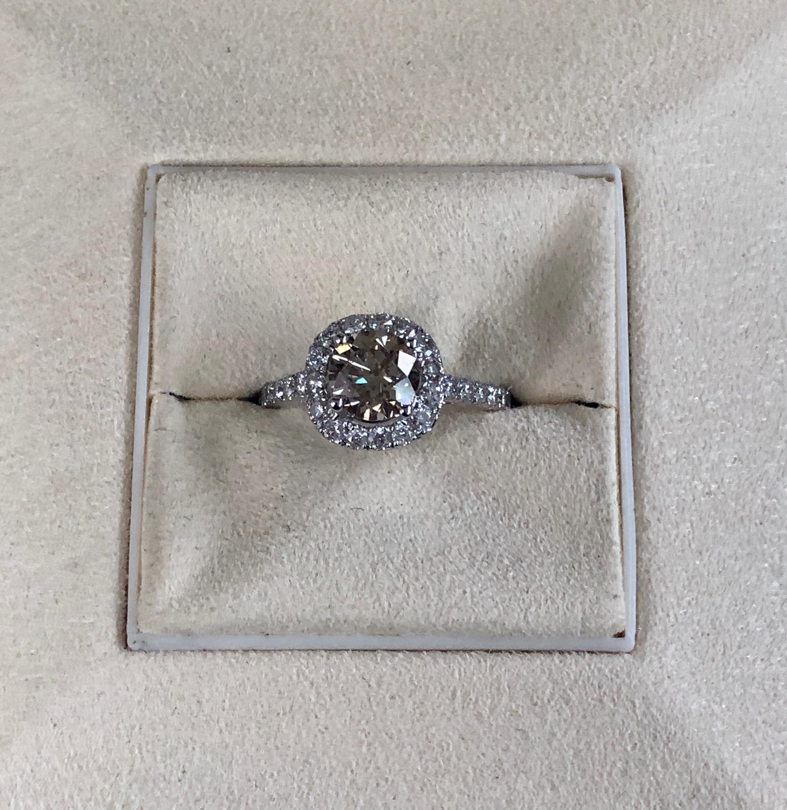 GIA 1.28 Carat Fancy Light Brown Round Diamond Ring 18 Karat Gold In New Condition In Great Neck, NY