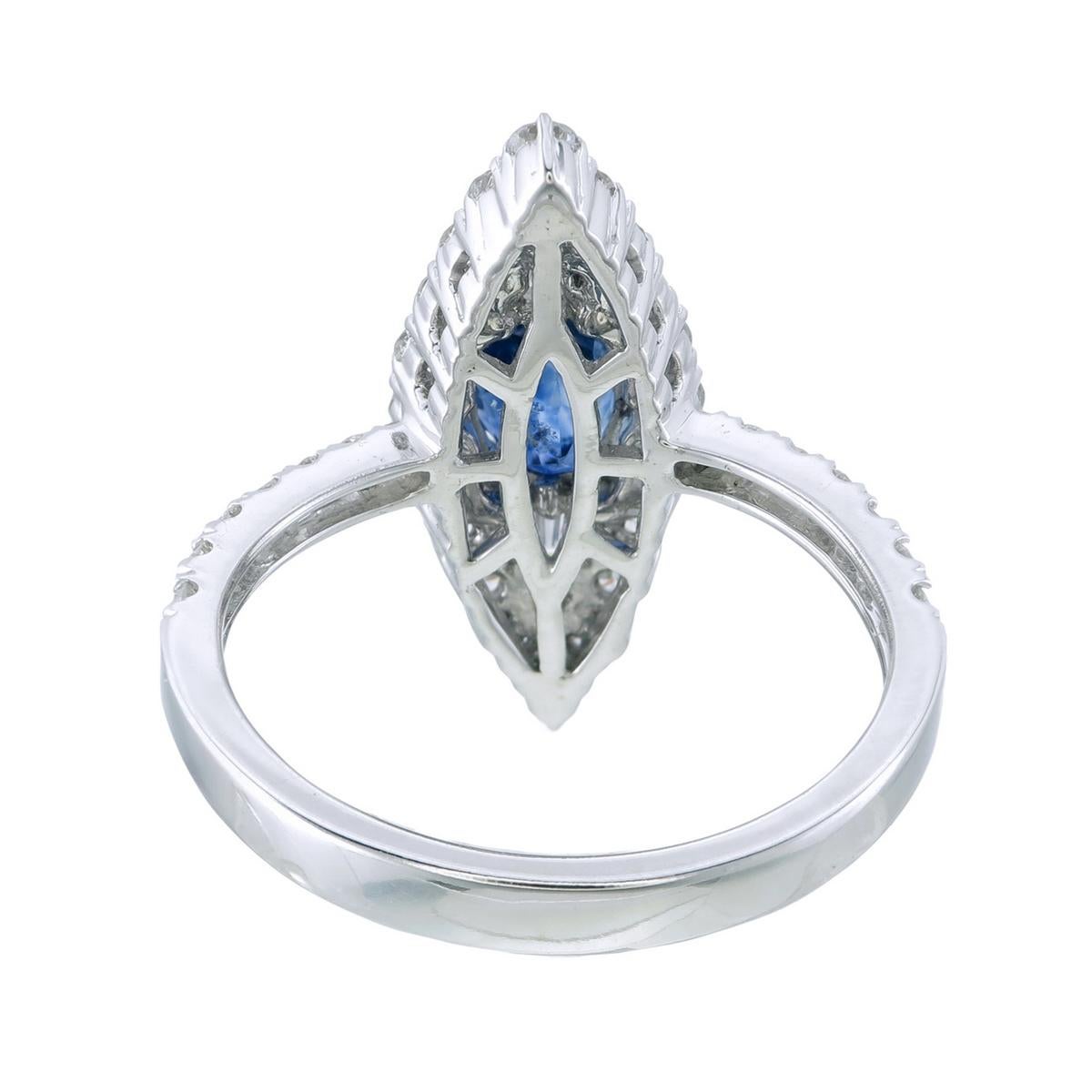 Taglio ovale Anello di diamanti con zaffiro blu del Kashmir certificato GIA da 1,28 carati in oro bianco 18 carati in vendita