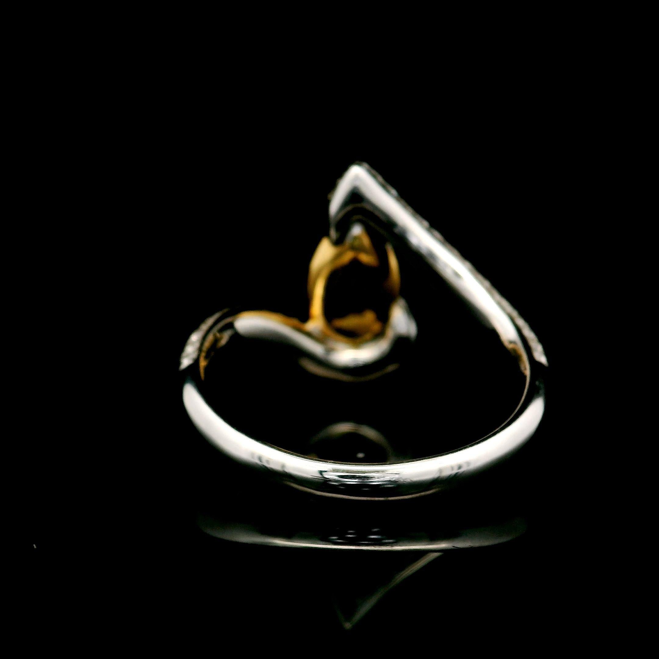 Women's or Men's GIA Certified 1.29 Carat fancy light brownish yellow VVS2 Clarity Diamond Ring For Sale