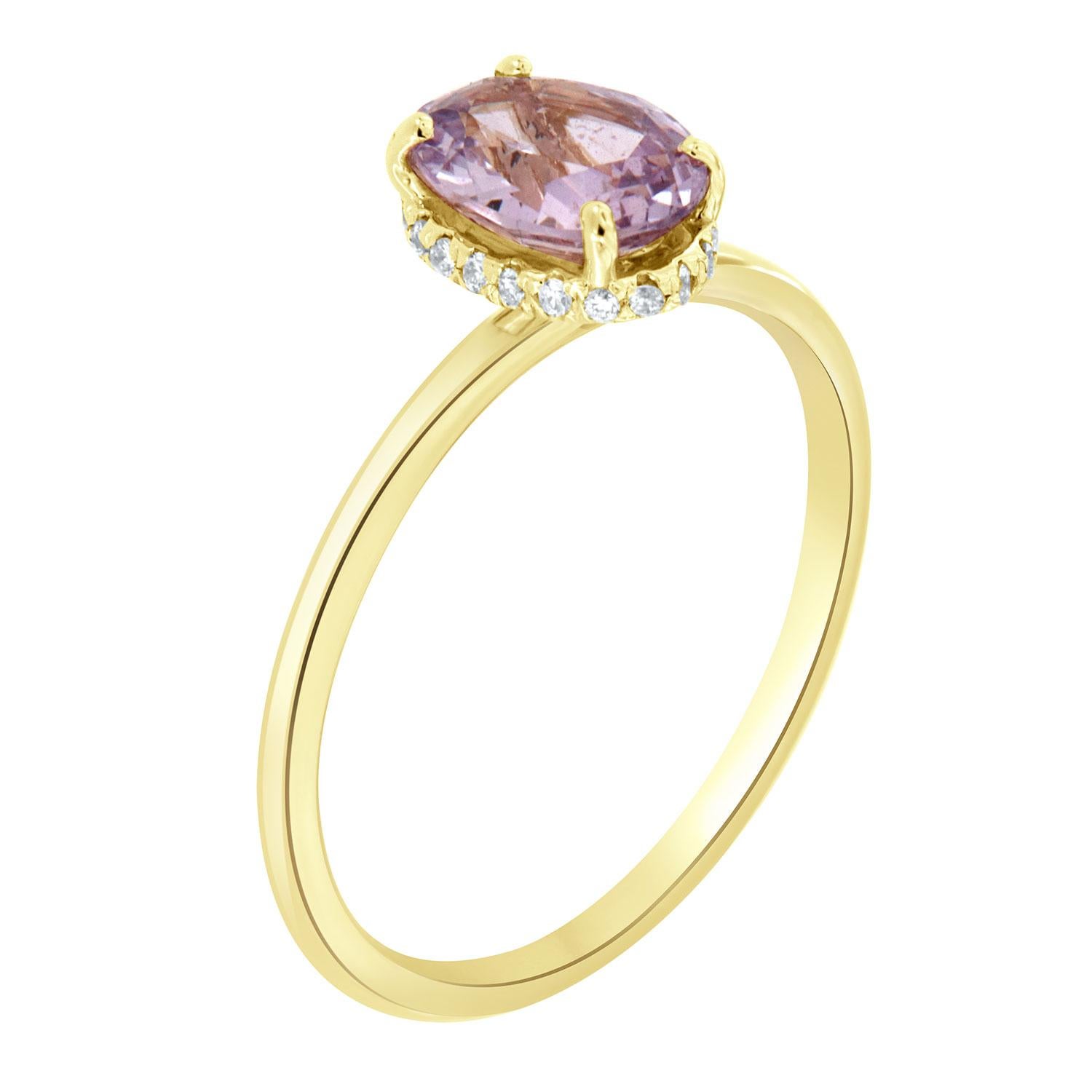 This 14k yellow gold ring features a GIA Certified 1.29 - Carat natural Non-Heated Oval shape Sri-Lankan Sapphire encircled by a hidden halo of brilliant round diamonds on top of a 1.4 MM wide band.
This beautiful Sapphire exhibits a vibrant