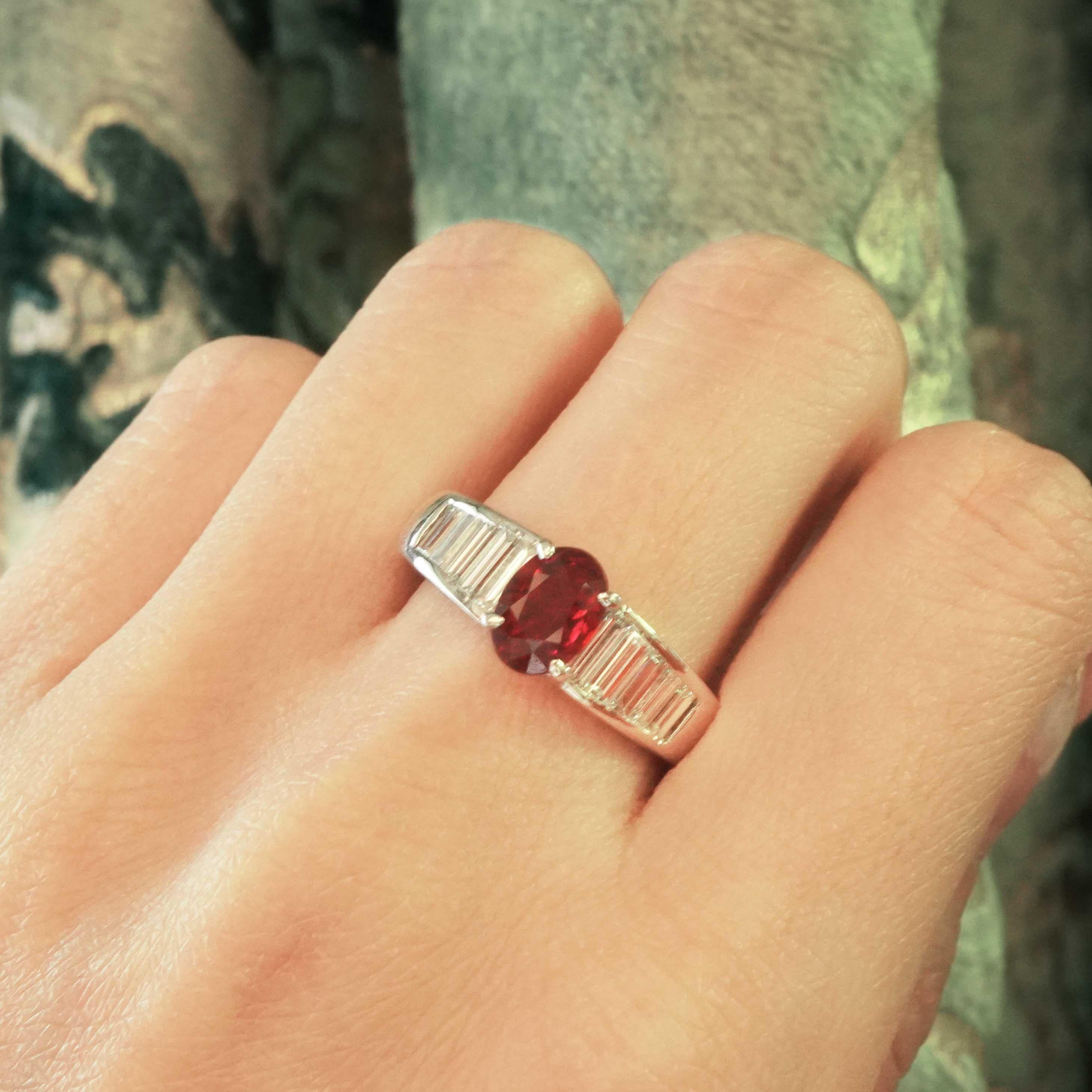 GIA Certified 1.29 Carat Pigeon Blood Ruby Burma 1.10 Carat Diamond Solitaire In New Condition In Hung Hom, HK