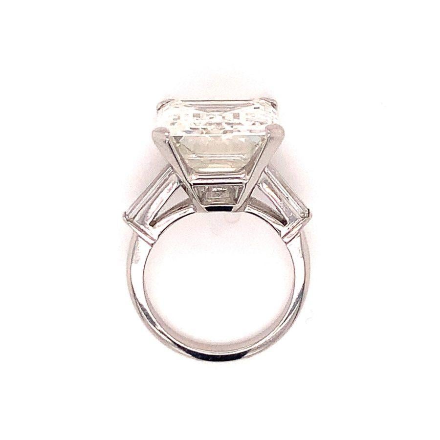 GIA Certified 12.94 Carat Diamond Engagement Ring in Platinum In Excellent Condition In Beverly Hills, CA