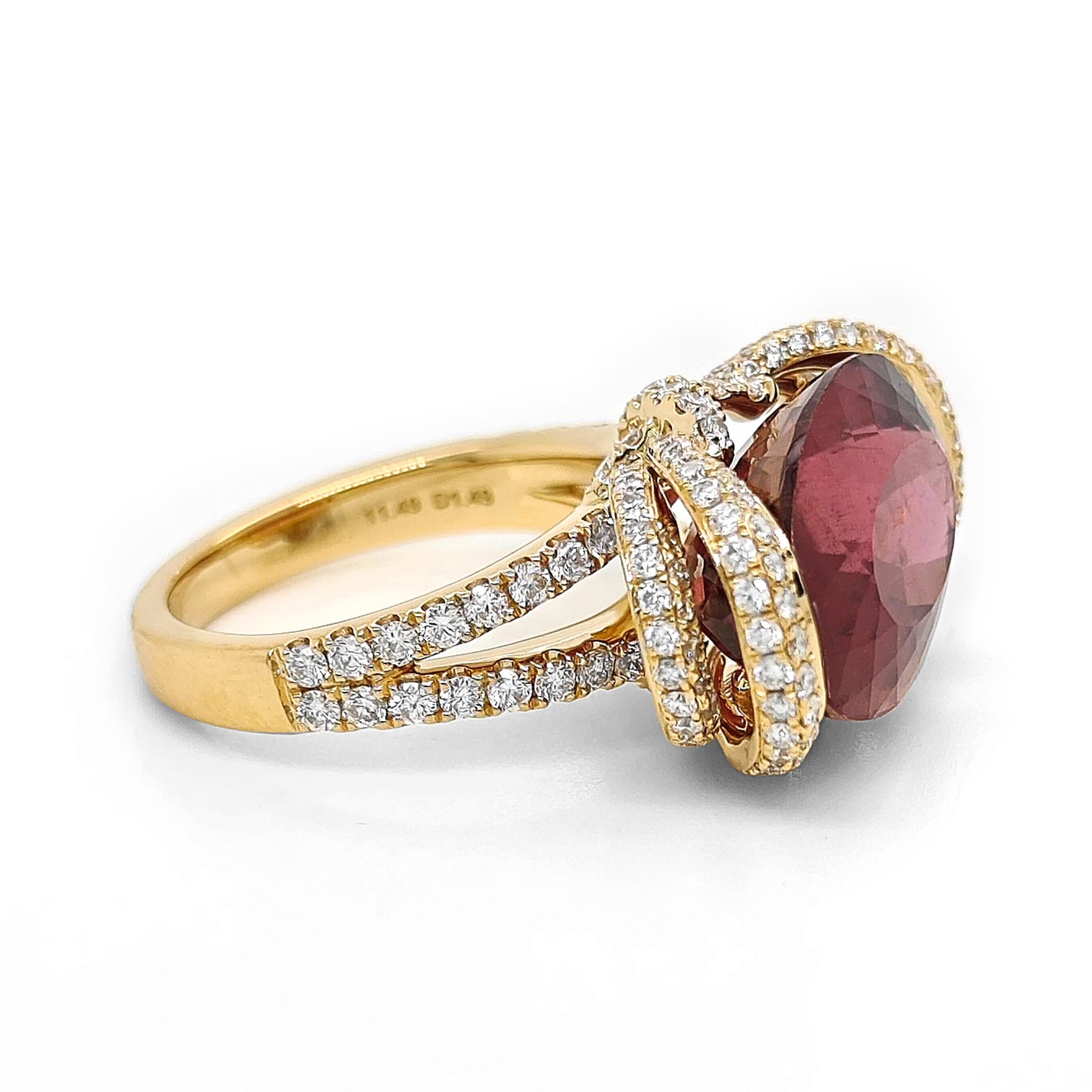 Anillo de oro amarillo con turmalina y diamante blanco certificado por GIA de 12.98 quilates Corte mixto en venta