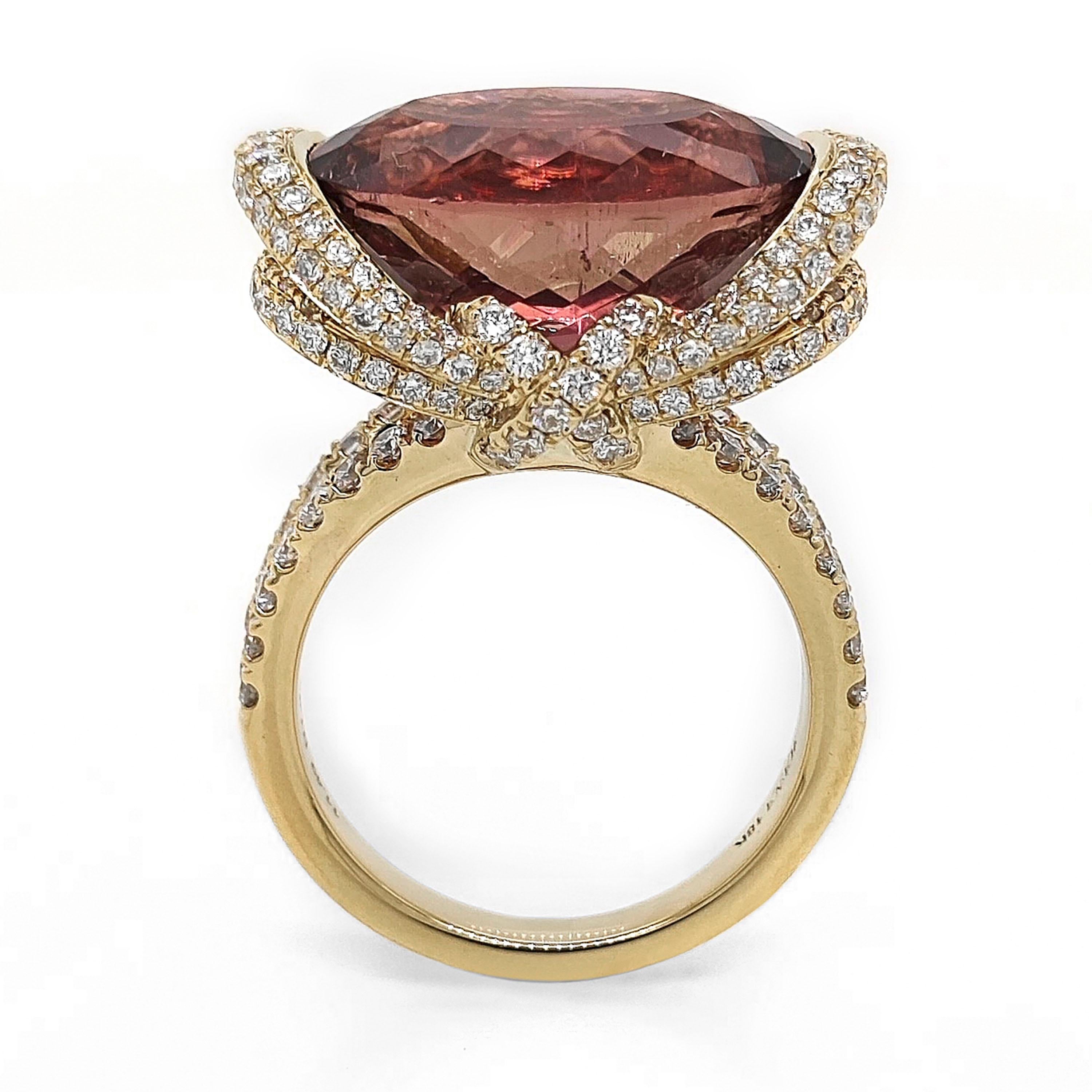De las mujeres Anillo de oro amarillo con turmalina y diamante blanco certificado por GIA de 12.98 quilates en venta