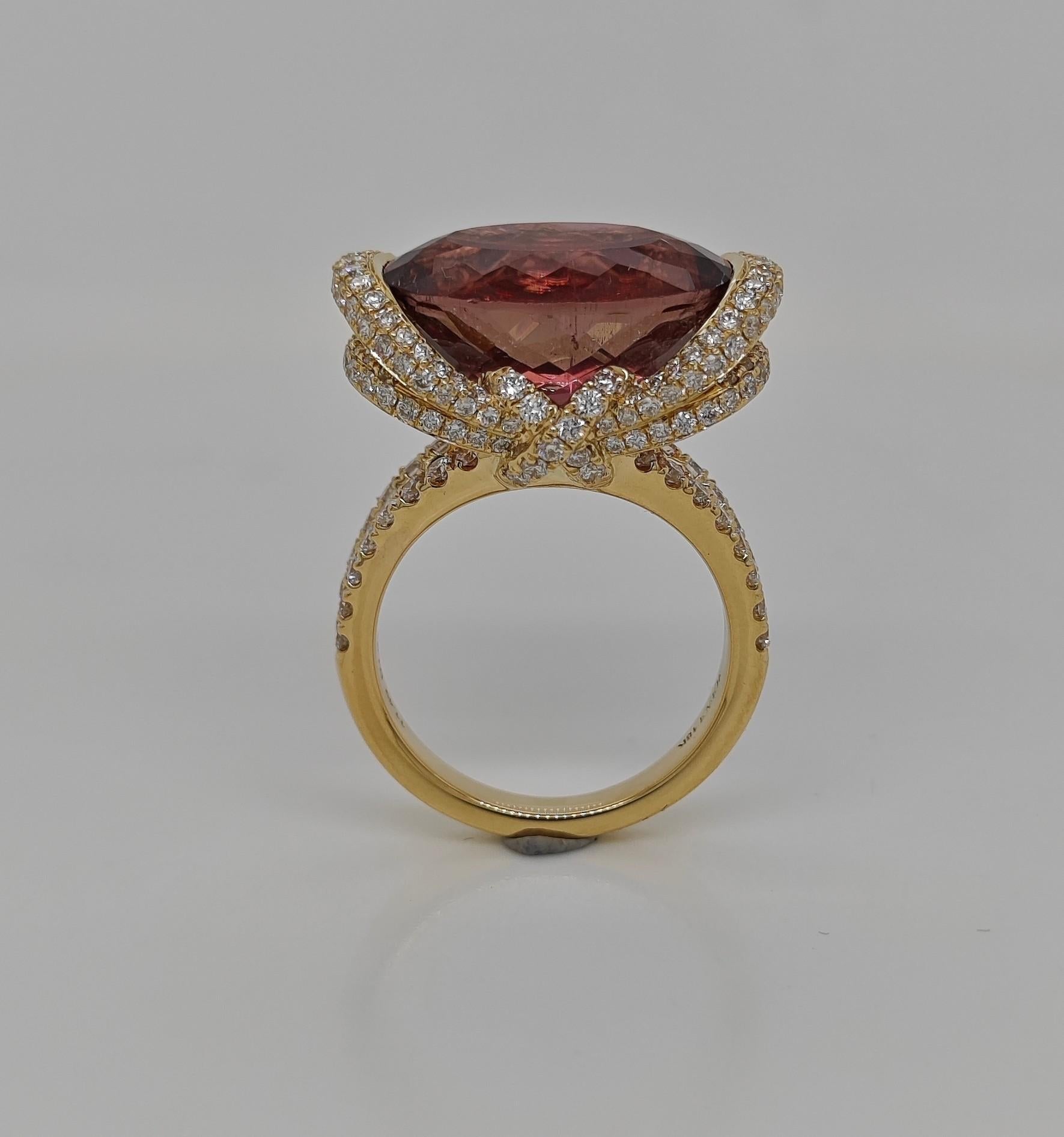 Anillo de oro amarillo con turmalina y diamante blanco certificado por GIA de 12.98 quilates en venta 2