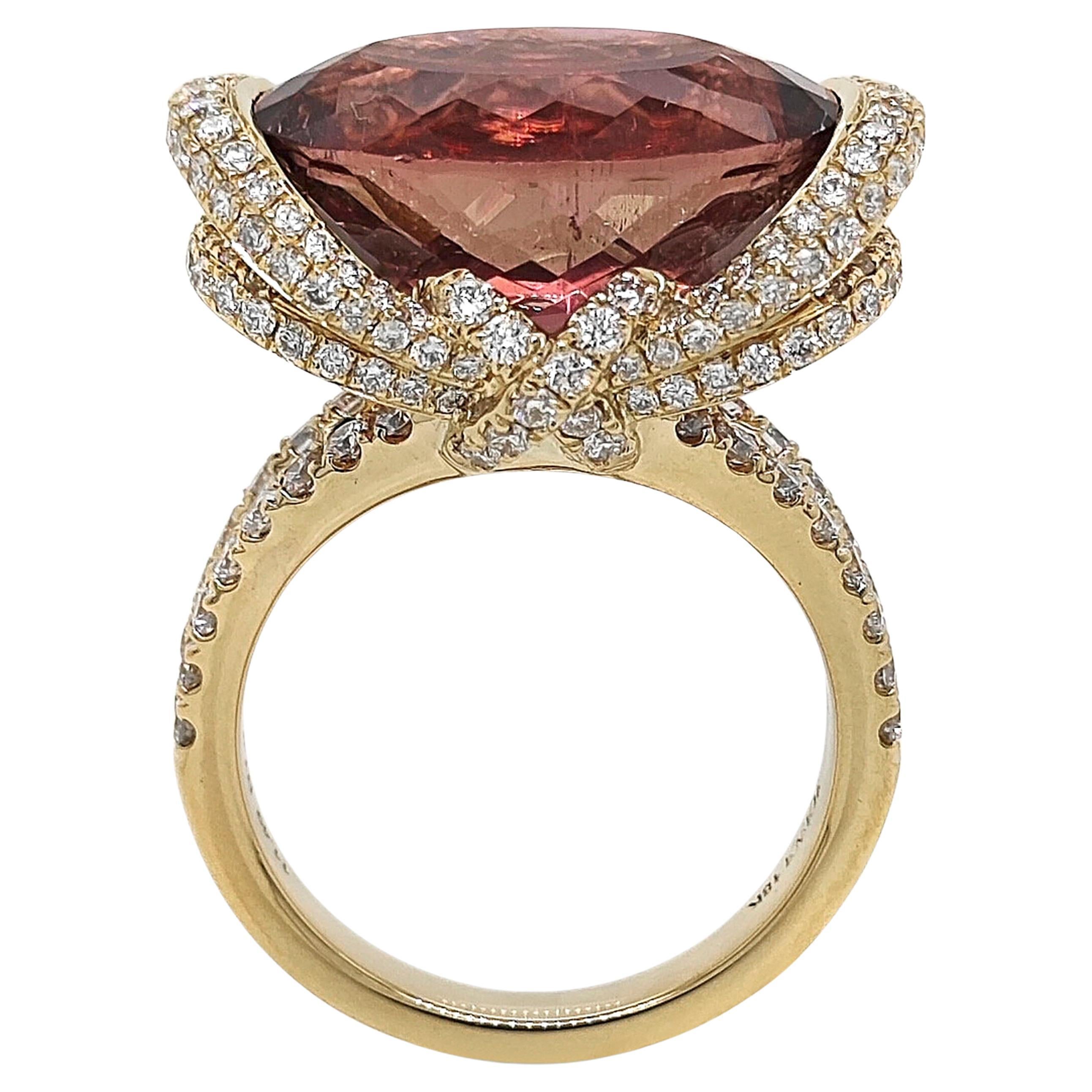 Anillo de oro amarillo con turmalina y diamante blanco certificado por GIA de 12.98 quilates en venta