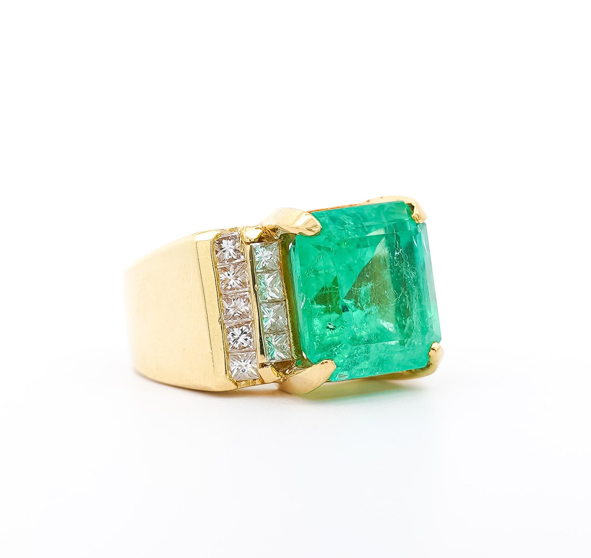 GIA-zertifizierter 13 Karat kolumbianischer Smaragd & Prinzessin-Diamant Unisex-Ring in 18k im Angebot 4