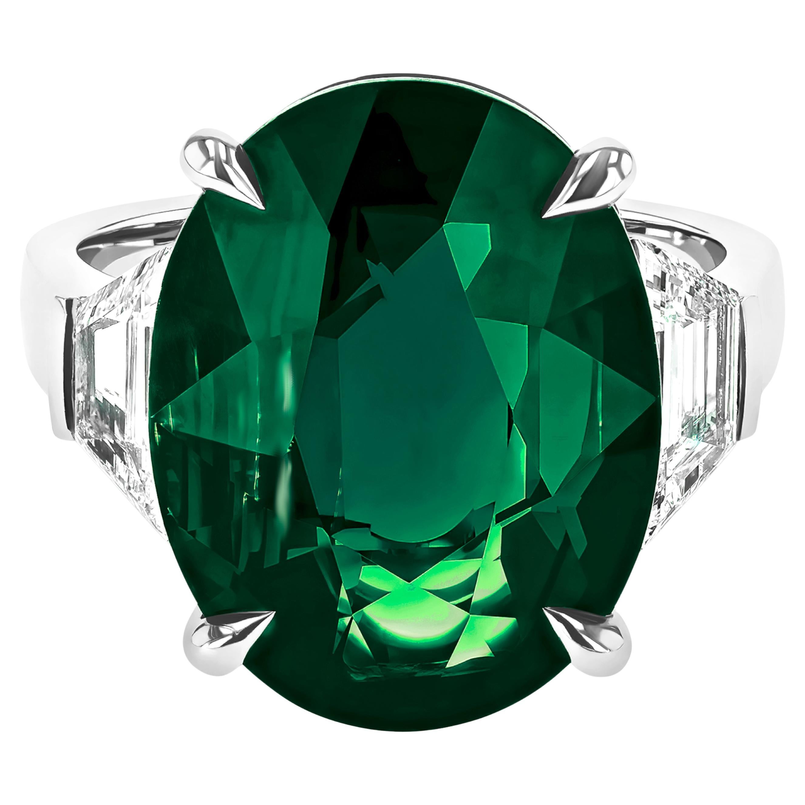 GIA Certified 13 Carat Emerald Diamond Platinum Ring en venta