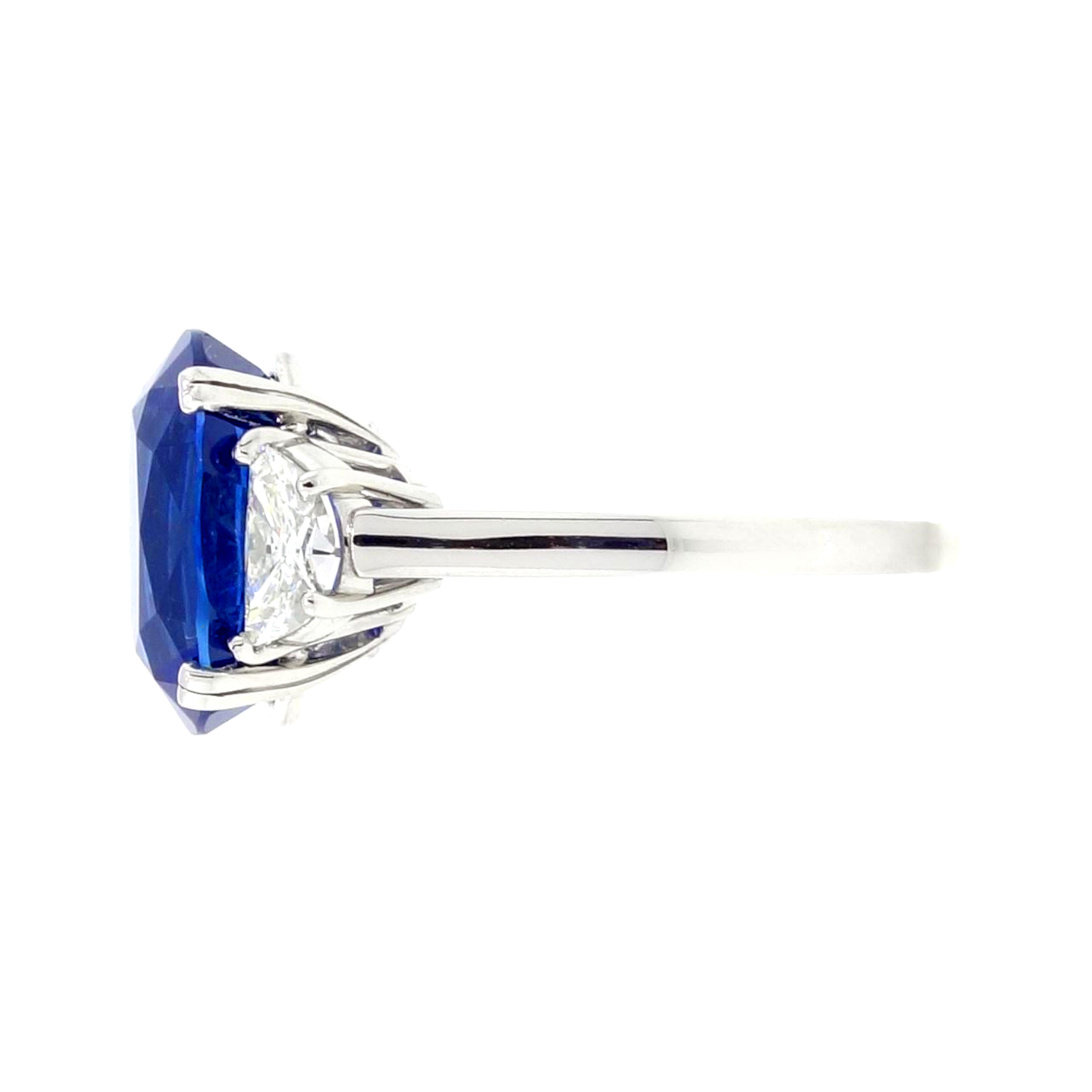 Gemstone enthusiasts, prepare to be captivated by the rare and mesmerizing beauty of this Natural Sapphire from Sri Lanka.

Weighing an impressive 13 carats, this sapphire exhibits a striking blue hue and is fashioned into an elegant octagonal step