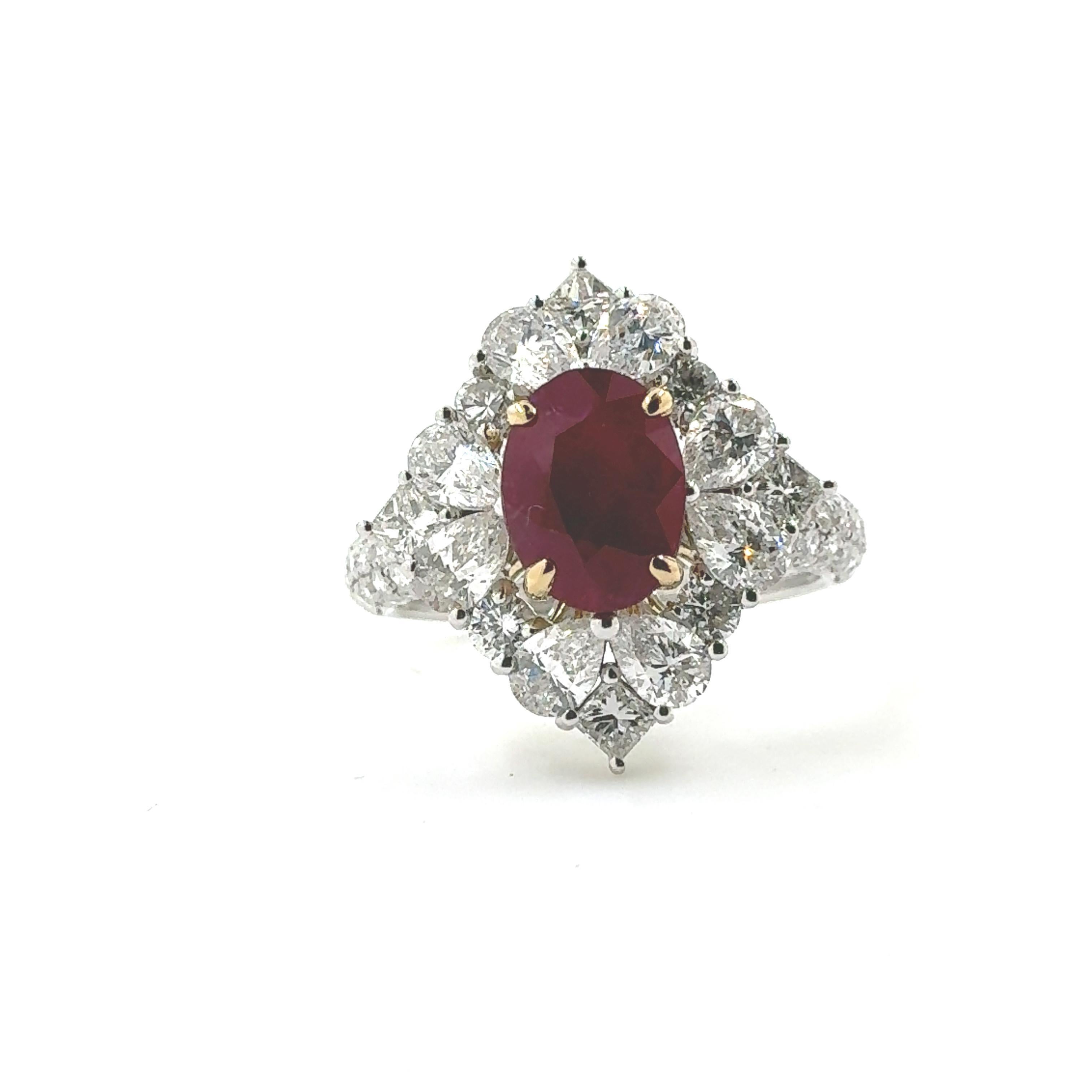 Anillo de diamantes rubí de Birmania en platino de 1,30 quilates certificado por el GIA en Nuevo estado para la venta en Hong Kong, HK