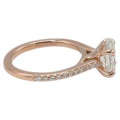 Anillo de compromiso de oro rosa con diamante natural ovalado J VS1 de 1,30 quilates certificado por el GIA