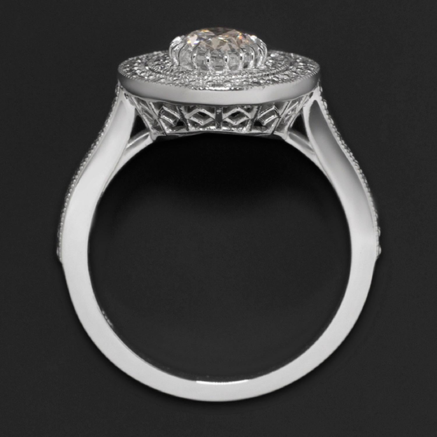 Modern Gia Certified 1.30 Carat Oval Diamond Engagement Cocktail Ring
