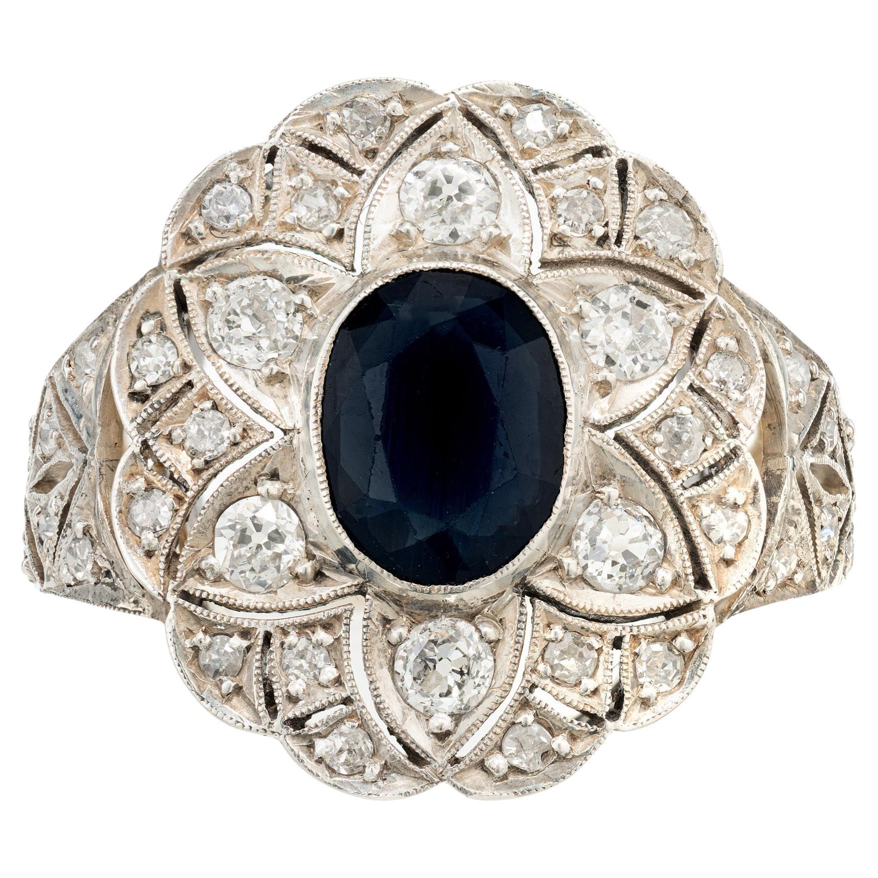 GIA Certified 1.30 Carat Oval Sapphire Diamond Yellow Gold Silver Cocktail Ring For Sale
