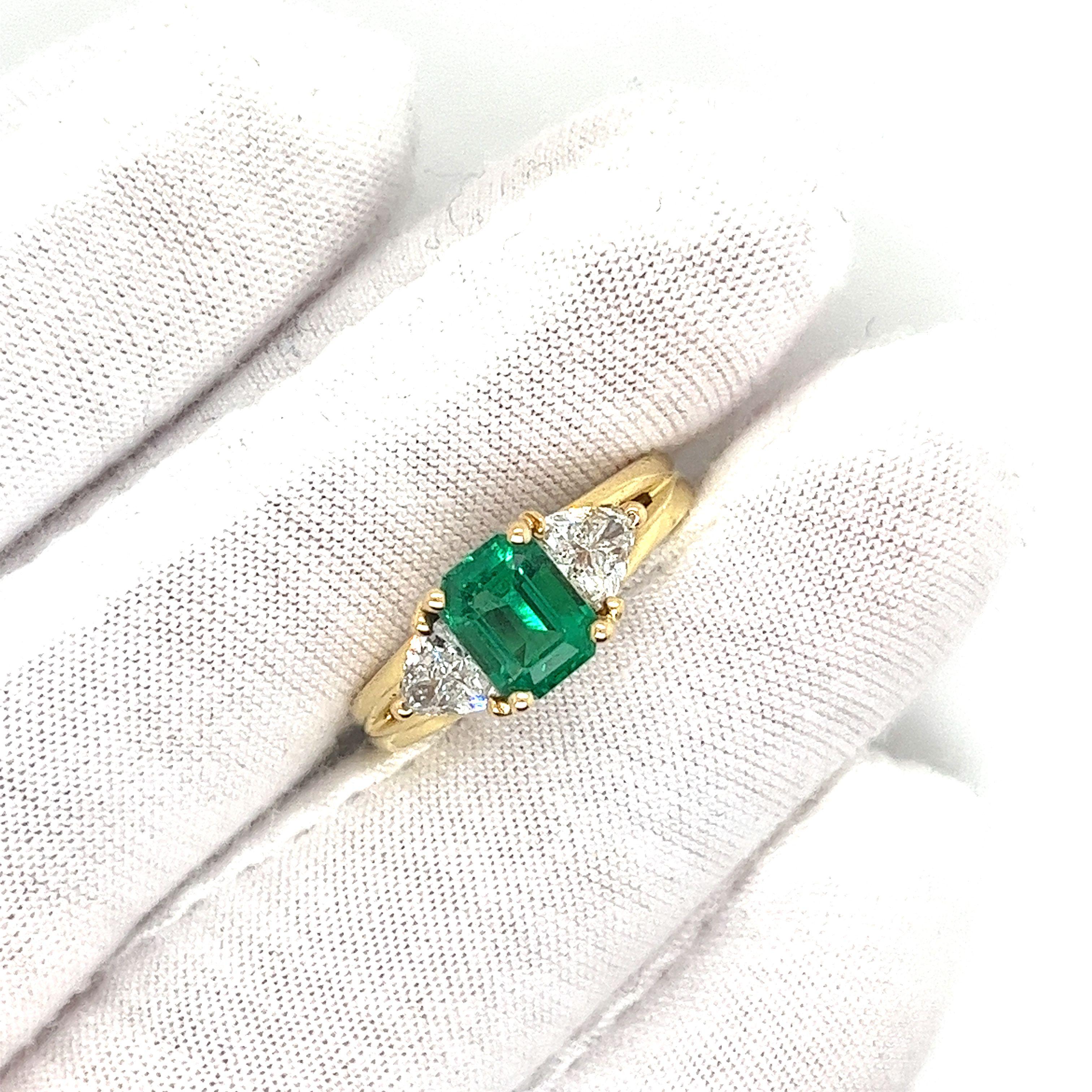 Emerald Cut GIA Certified 1.30 Ct Minor Oil Emerald & Trillion Diamond 3-Stone Ring in 18K For Sale