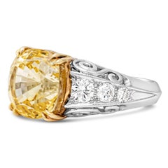 Bague de fantaisie certifiée GIA de 13,01 carats à taille coussin en saphir jaune et diamant