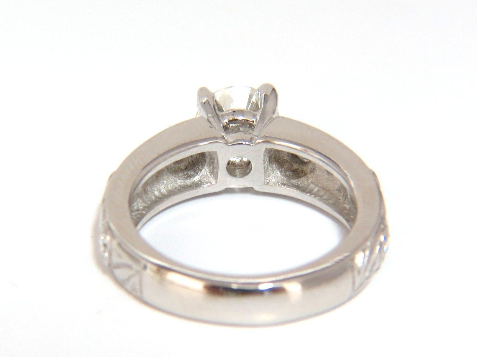 GIA-zertifiziert 1,30ct. Rund geschliffener Diamantring G/VVS-1 Platin klassischer & Kranz im Angebot 4