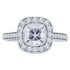Anello di fidanzamento con diamante da 1,31 carati con taglio a cuscino F SI2 certificato GIA