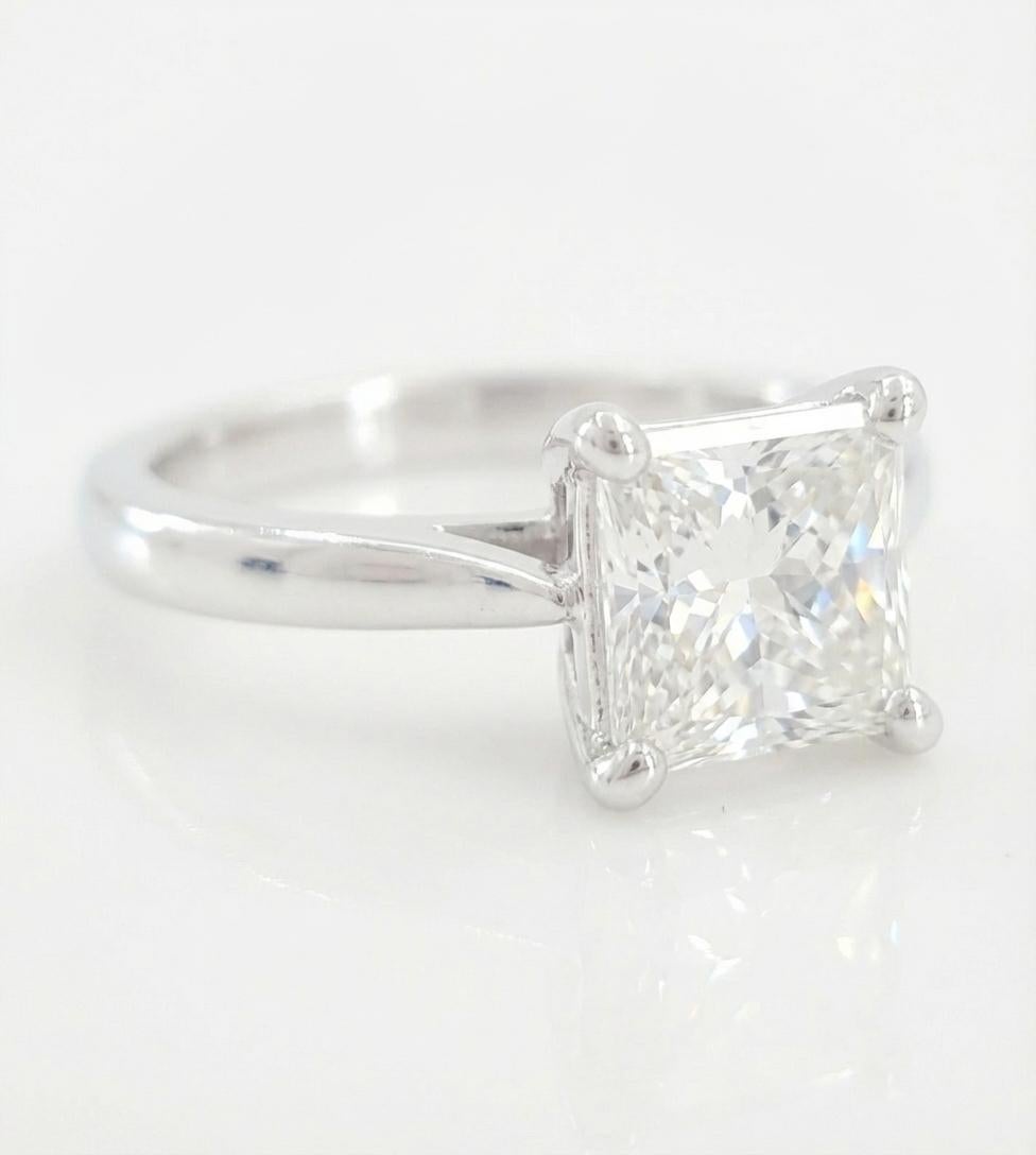 GIA Certificado 1,31 Quilates Corte Princesa D VS2 Diamante Solitario Anillo de Compromiso Corte princesa en venta