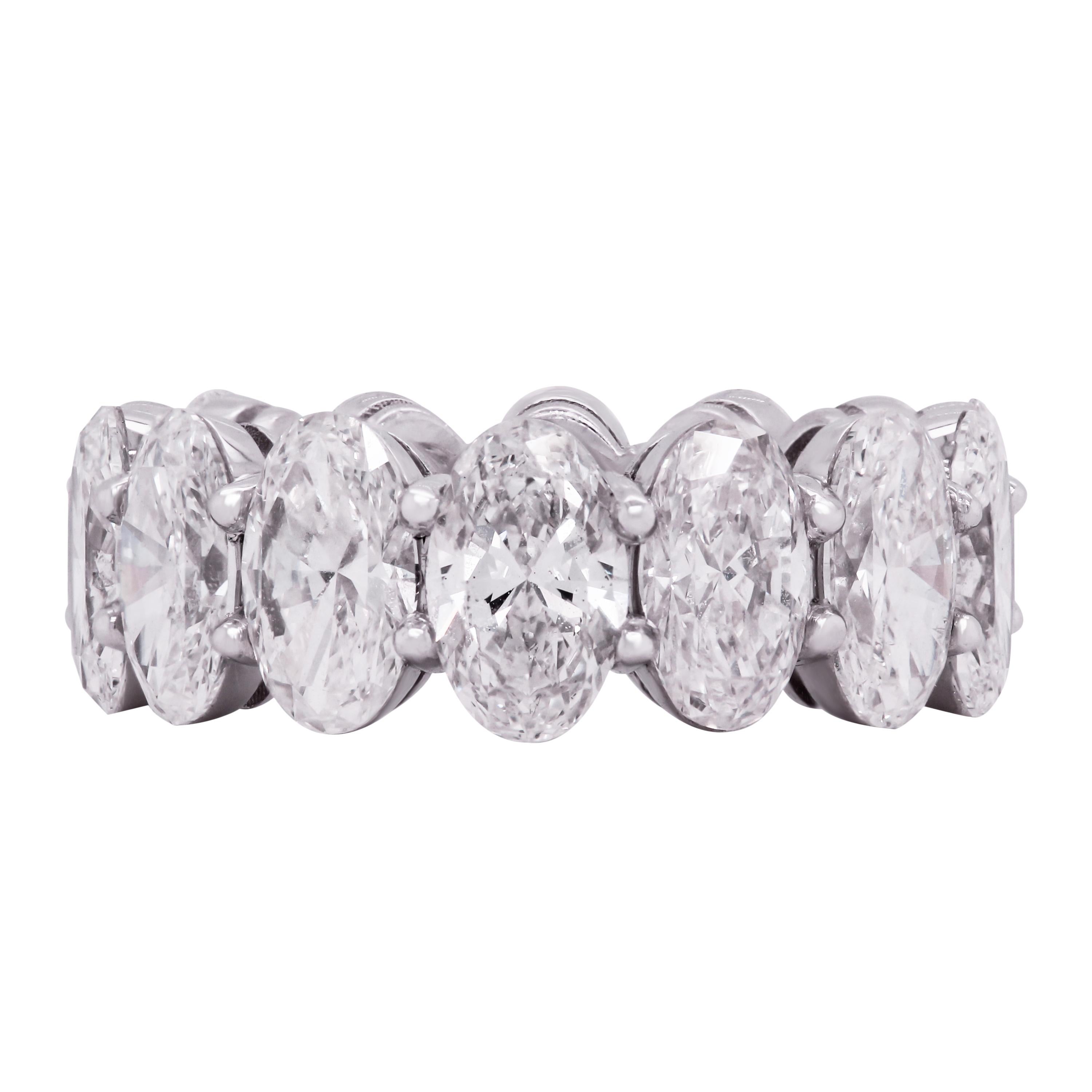 GIA Certified 13.13 Carat Oval Cut Diamonds Eternity Band In New Condition In Boca Raton, FL