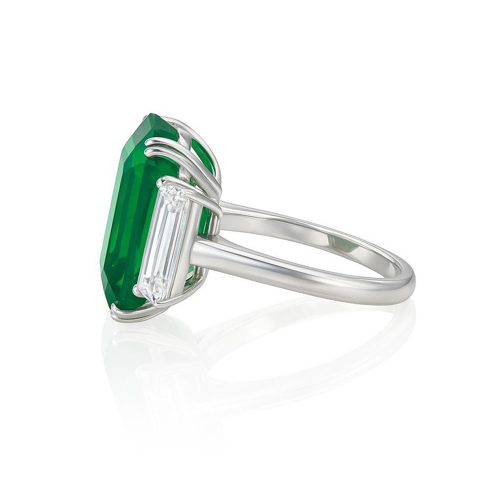 Modern GIA Certified 13.20 Carat Emerald and Diamond Platinum Ring For Sale