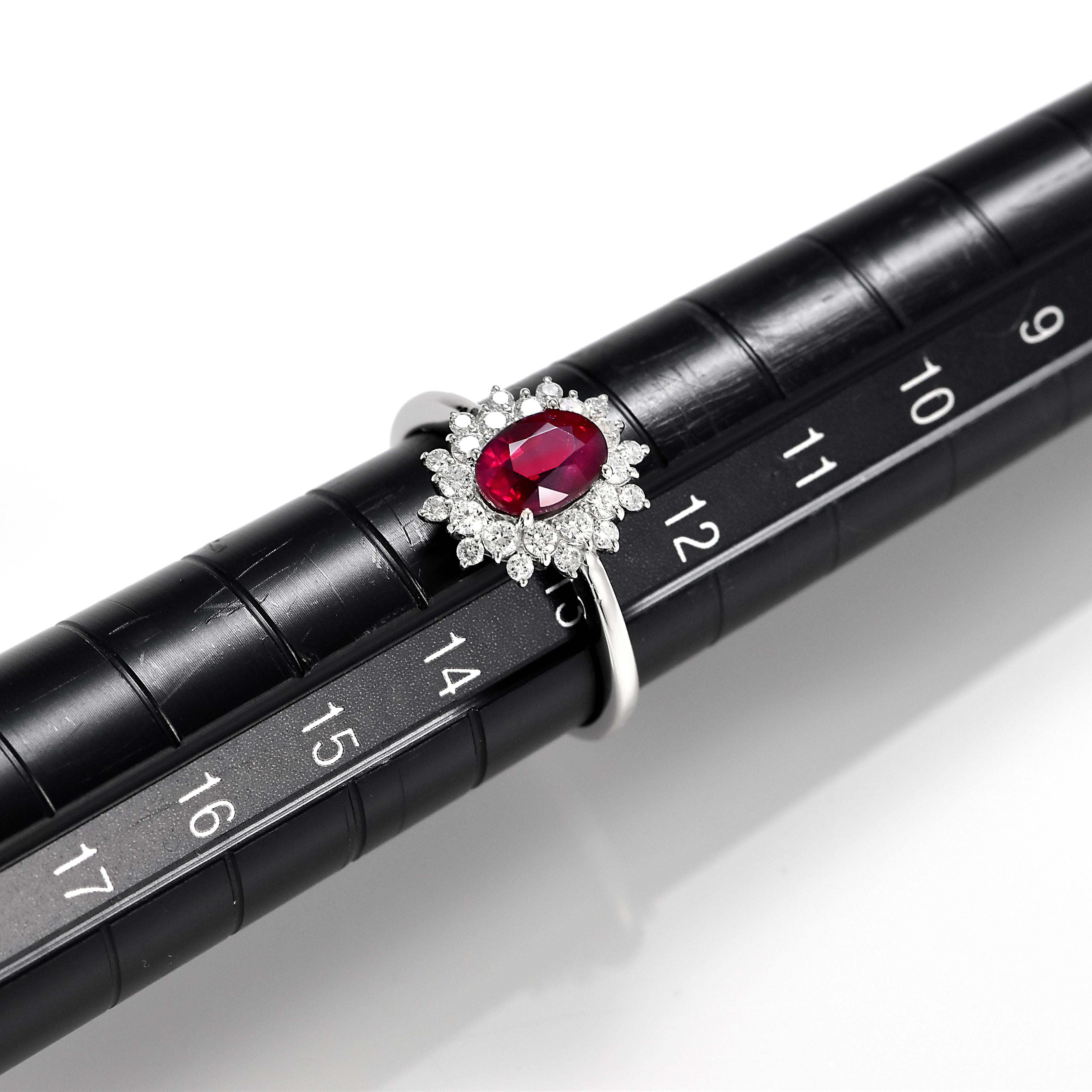 GIA Certified 1.33 Carat Pigeon's Blood Red Burmese Ruby Ring Made in Platinum For Sale 3