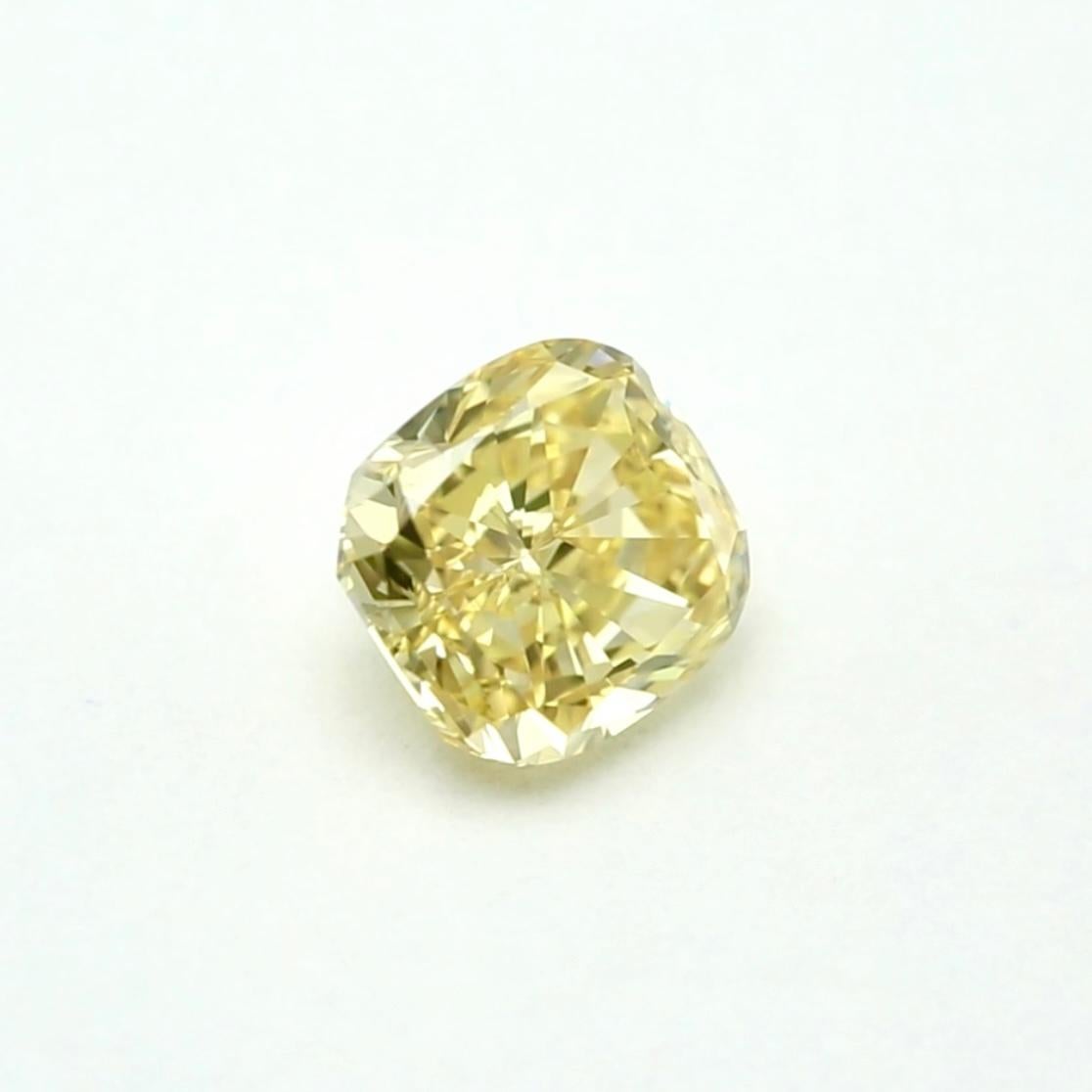 L'essence de l'Elegance : Diamant certifié GIA de 1,34 carats de couleur jaune brunâtre fantaisie

Préparez-vous à être captivé par l'allure époustouflante de notre diamant certifié GIA de 1,34 carats de couleur jaune brunâtre, une pierre précieuse