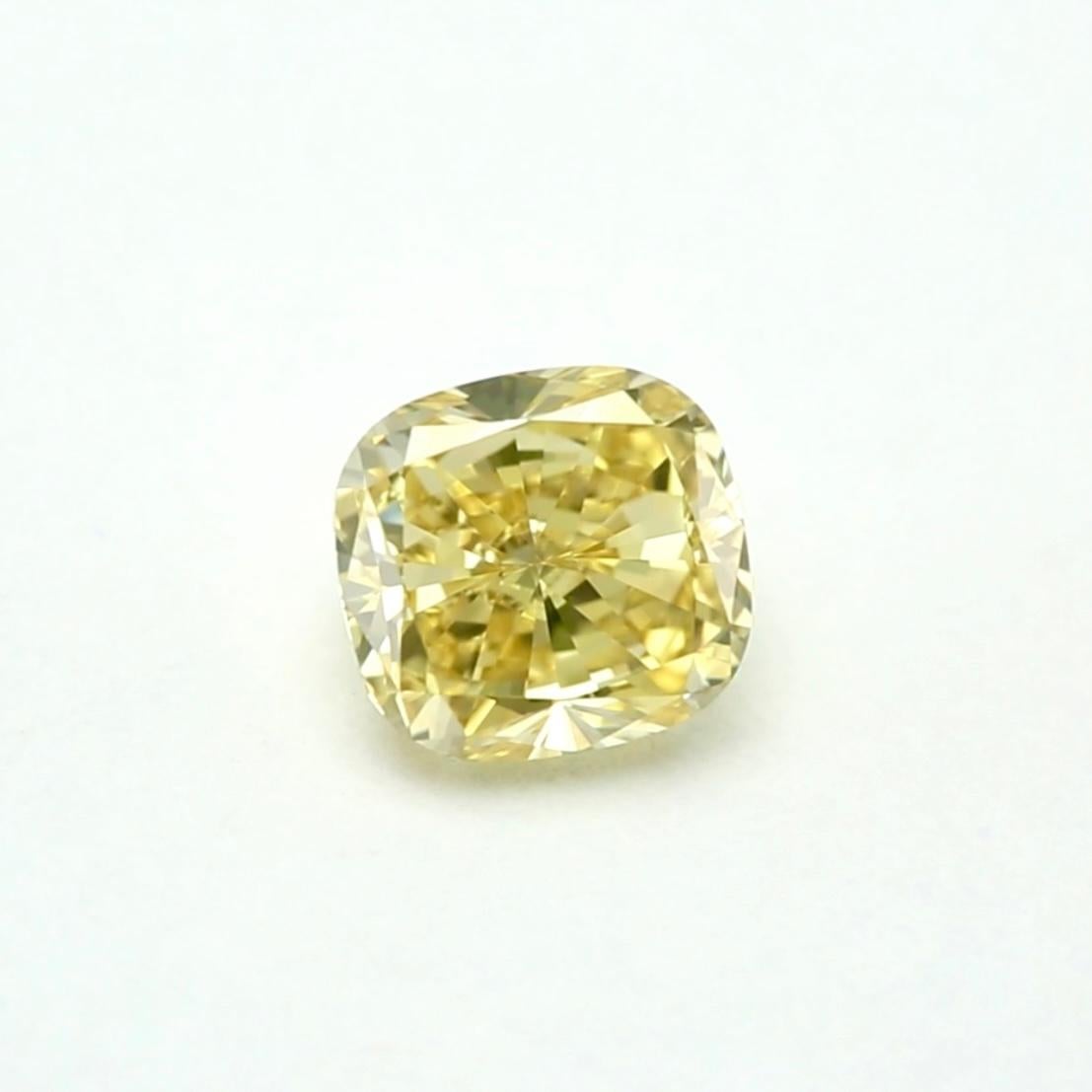 Taille coussin Certifié par le GIA - 1,34 carats de diamant jaune brunâtre de fantaisie en vente