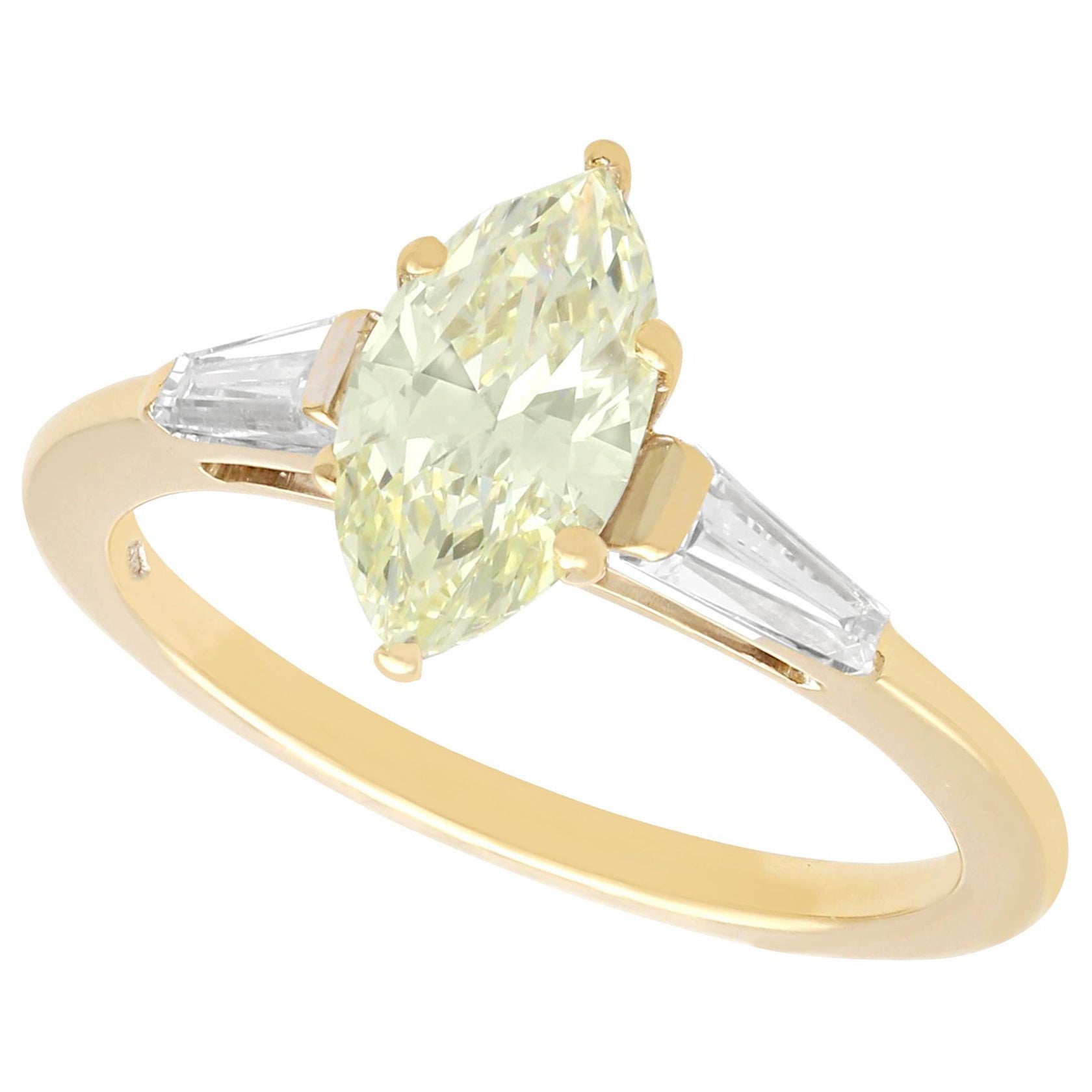 GIA-zertifizierter 1,36 Karat hellgelber Diamant und Gelbgold Solitär-Ring
