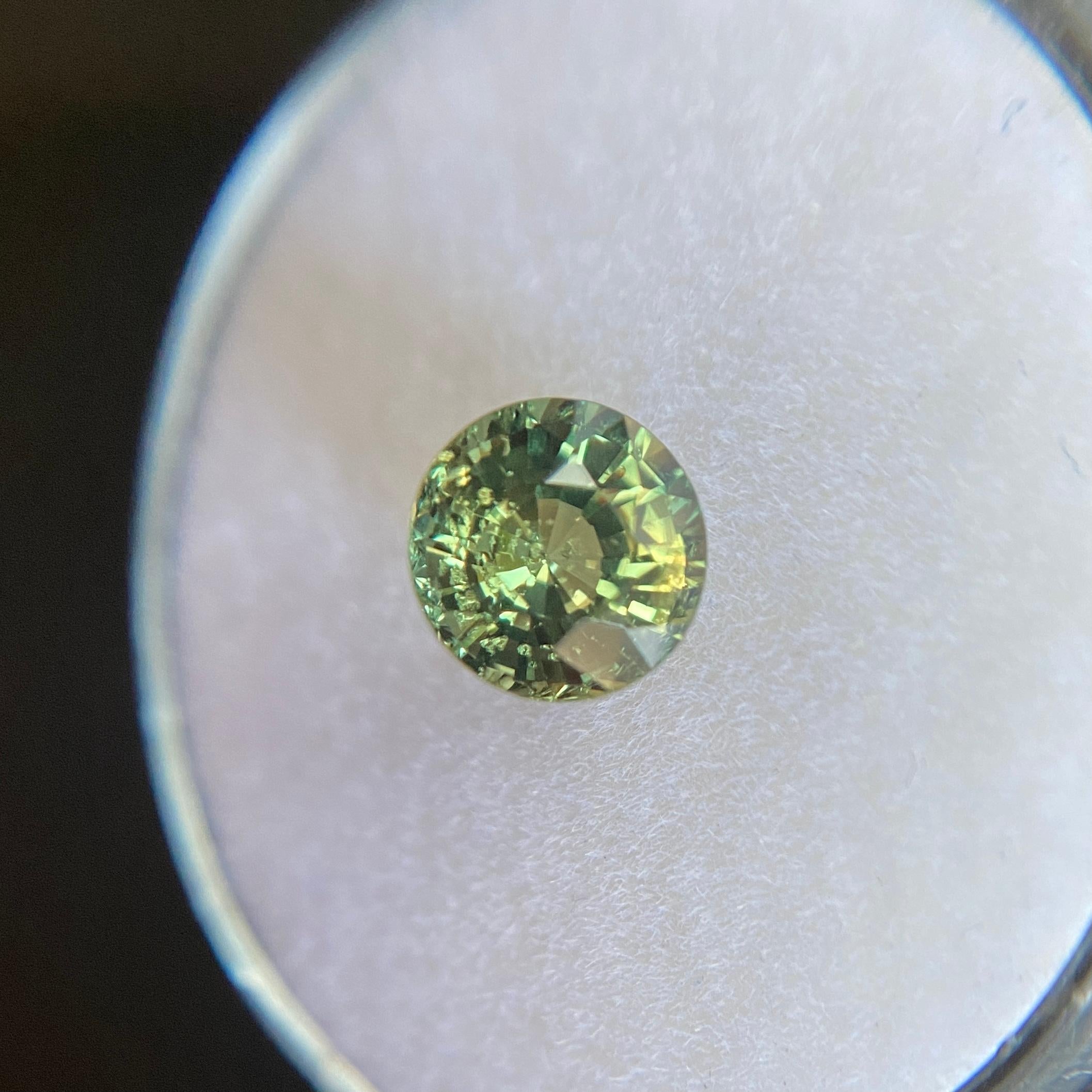 Men's GIA Certified 1.36ct Untreated Vivid Green Yellow Sapphire Round Diamond Cut Gem For Sale