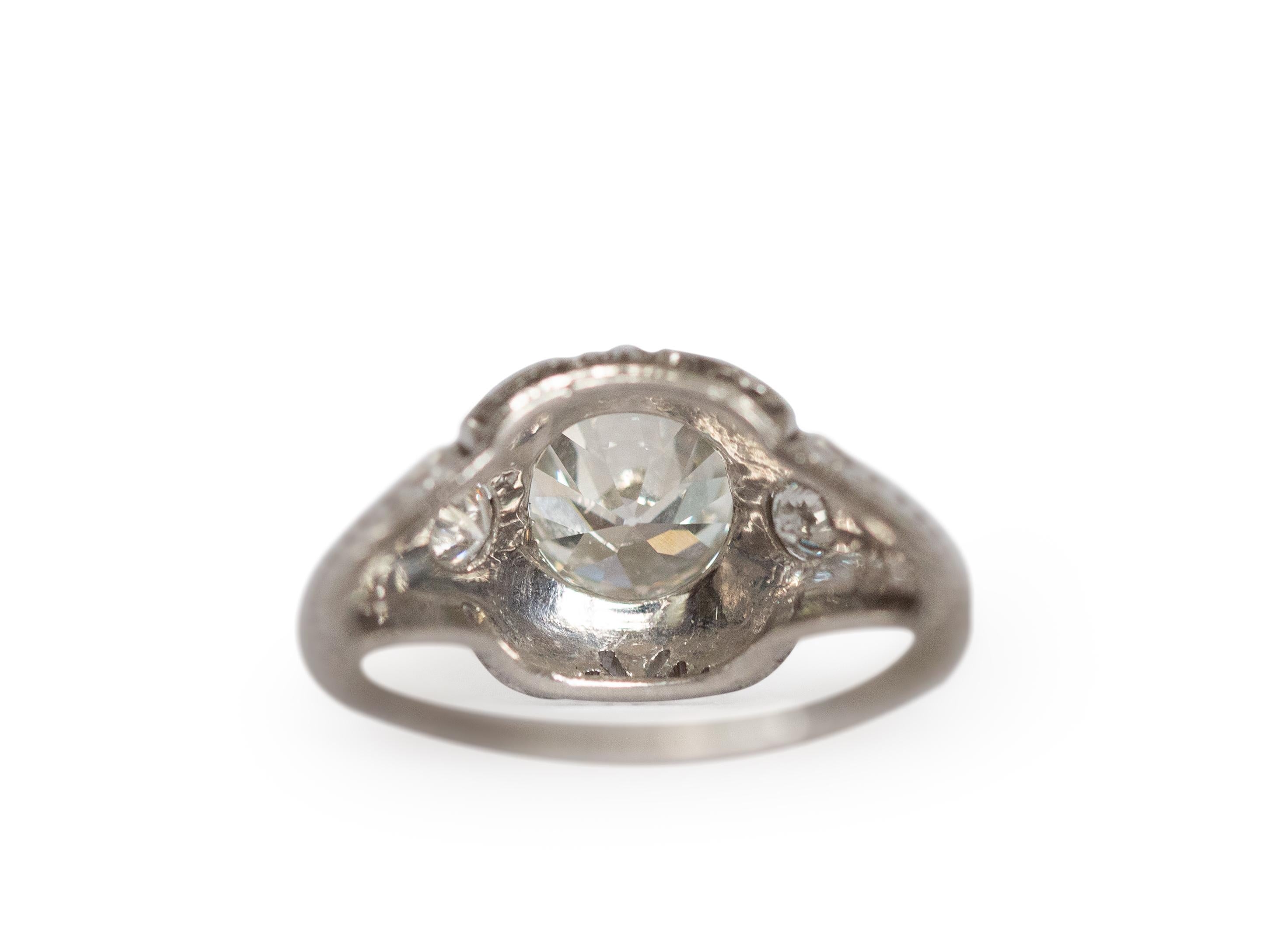 Taille vieille Europe Bague de fiançailles en platine avec diamants de 1,37 carat certifiés par le GIA en vente