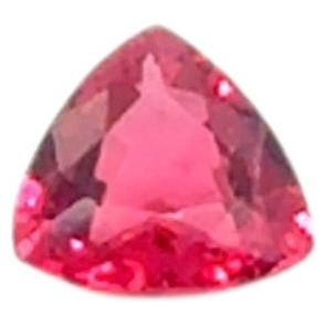 GIA-zertifiziert 1.37 Karat Billionen-Schliff tansanische rote Spinell lose Edelstein im Angebot