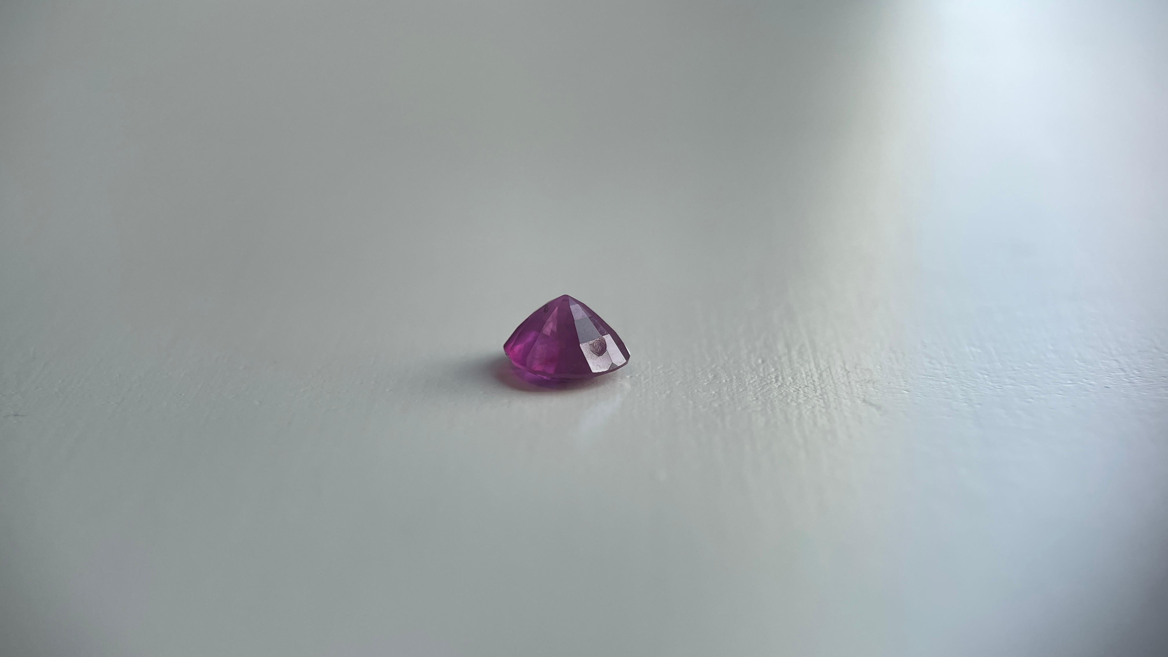 Art déco Rubis de Birmanie non chauffé de 1,37ct certifié par le GIA en vente