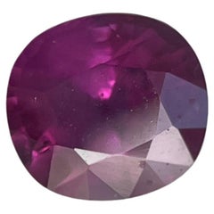 Rubí de Birmania sin calentar de 1,37 ct certificado por el GIA